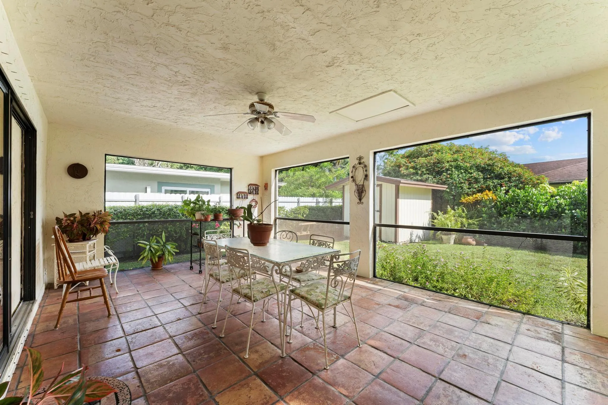 2282 Palmetto Road
