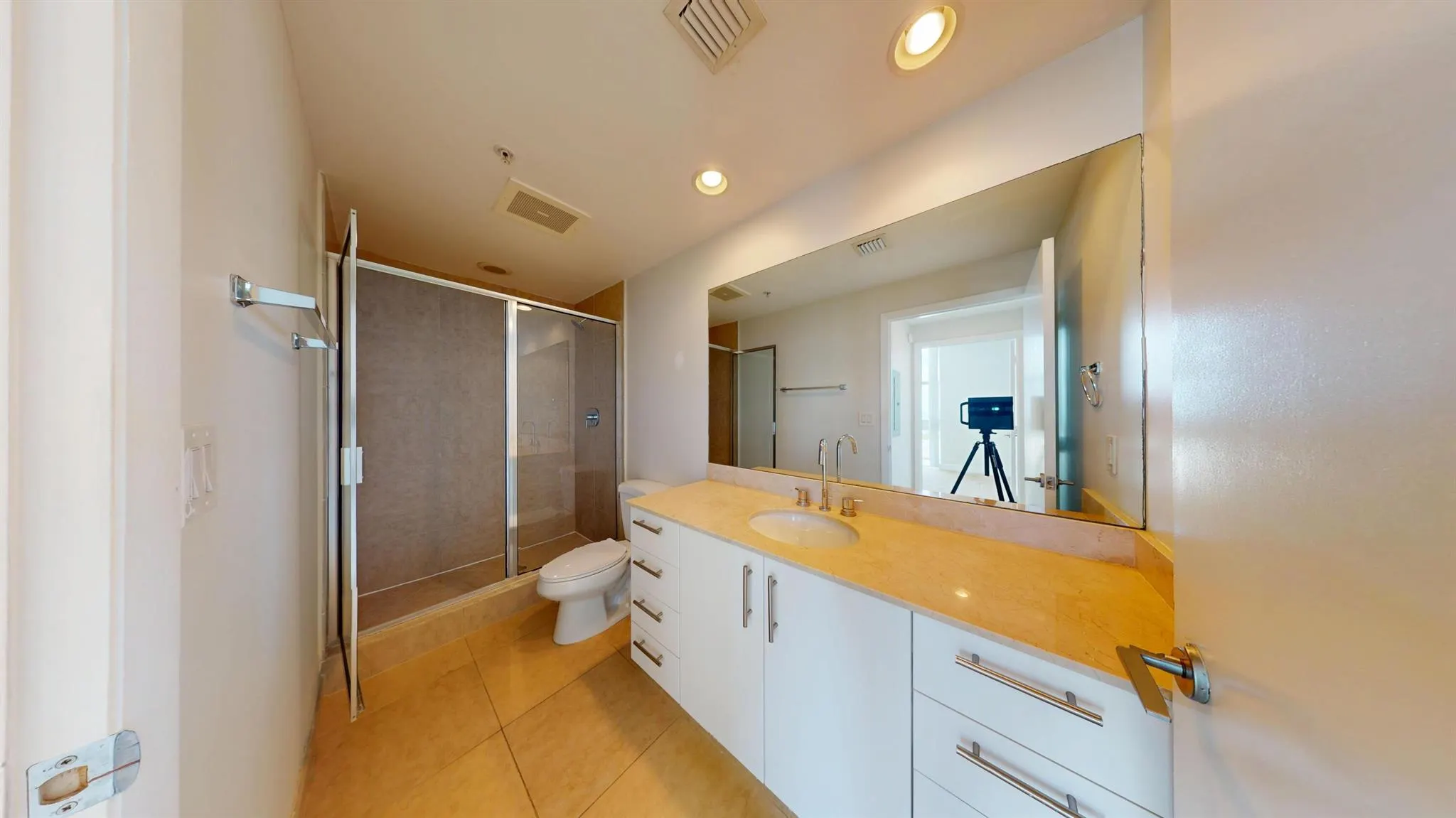 550 Okeechobee Boulevard, #1722