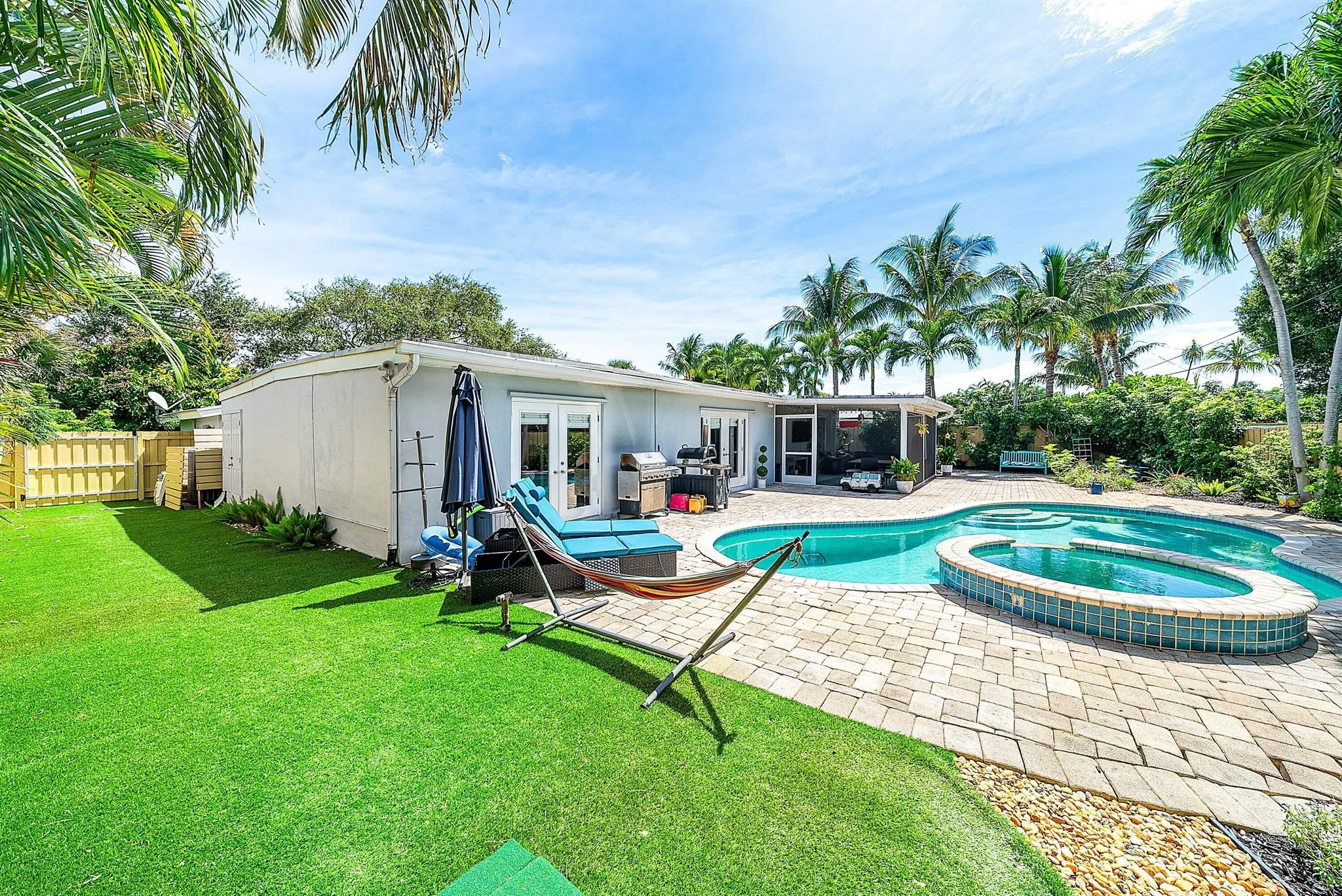 777 Lagoon Drive