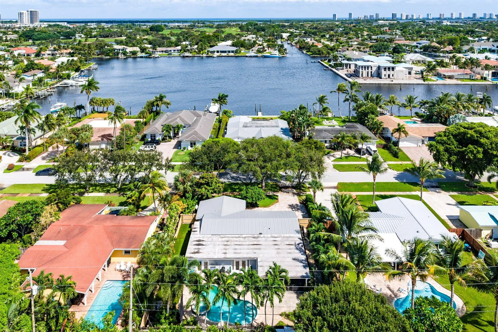 777 Lagoon Drive