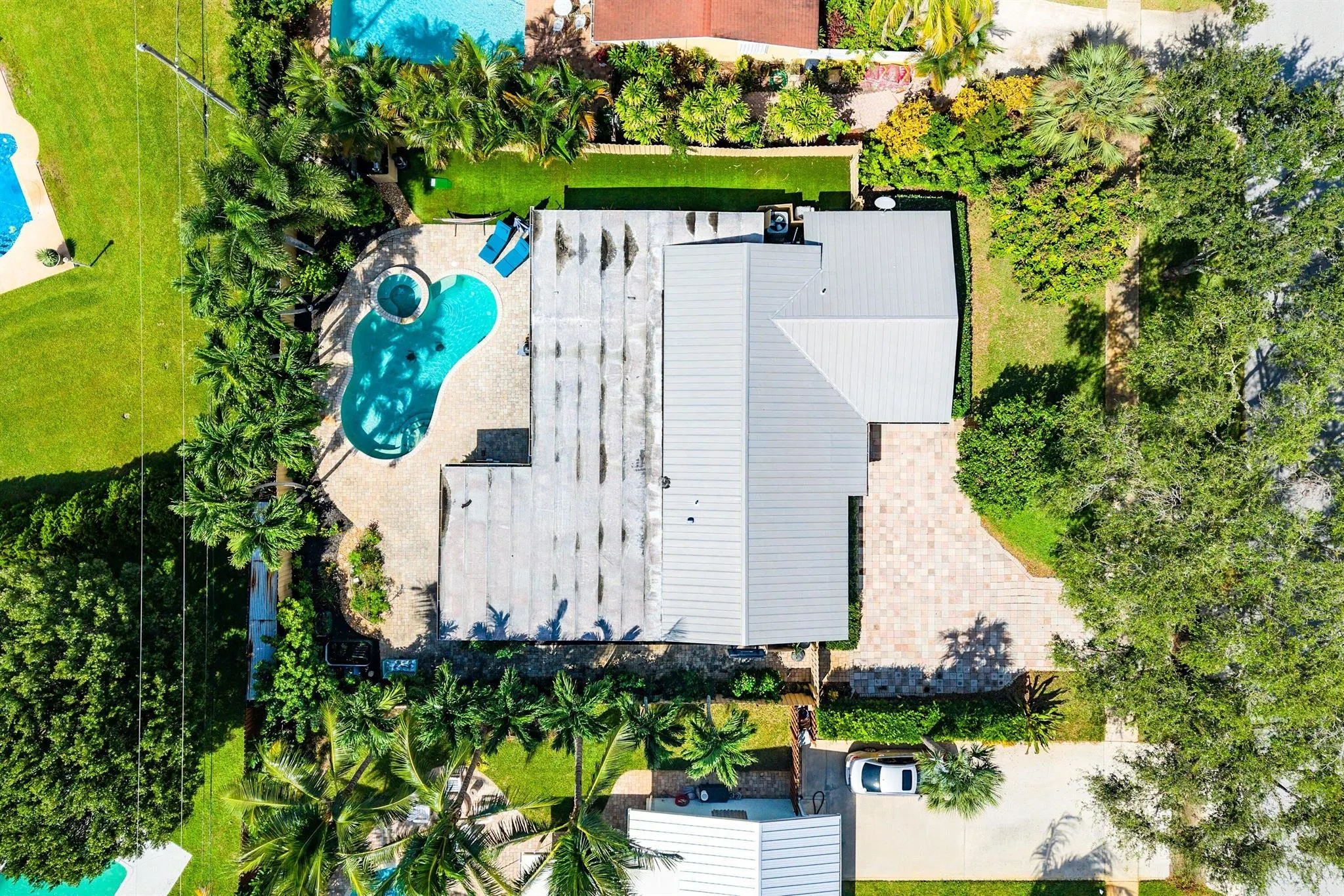 777 Lagoon Drive