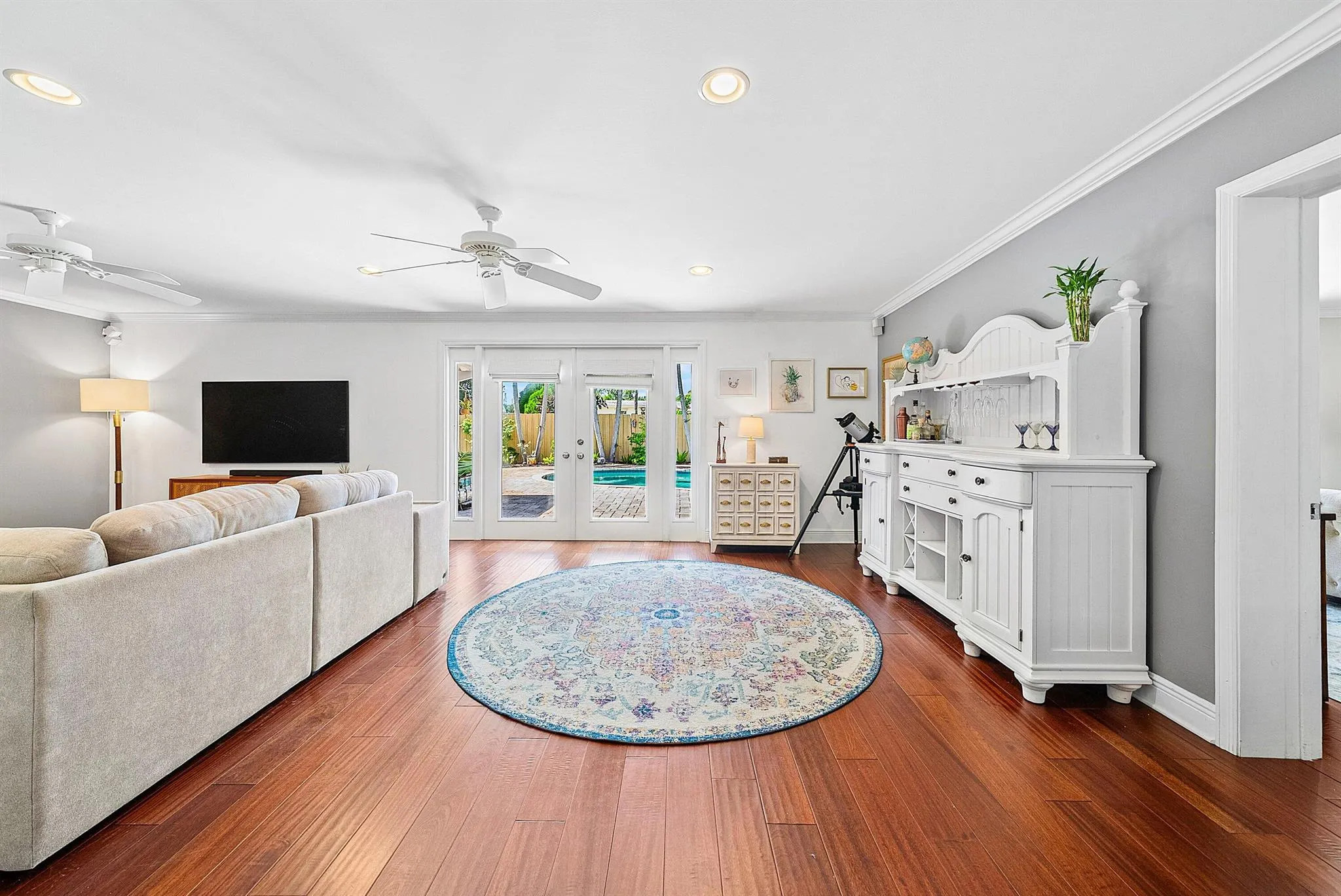 777 Lagoon Drive