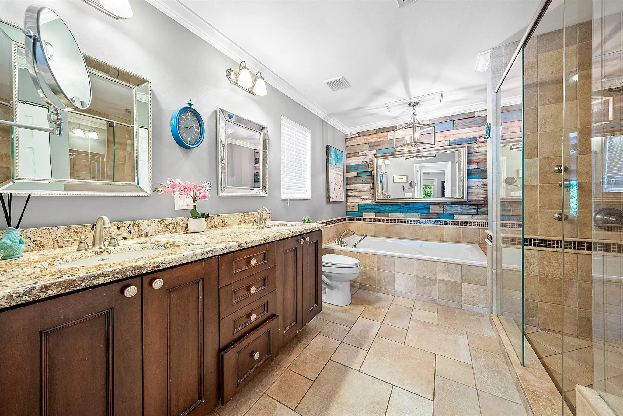 777 Lagoon Drive