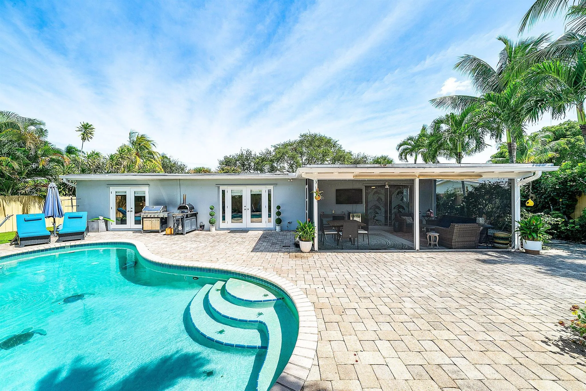 777 Lagoon Drive