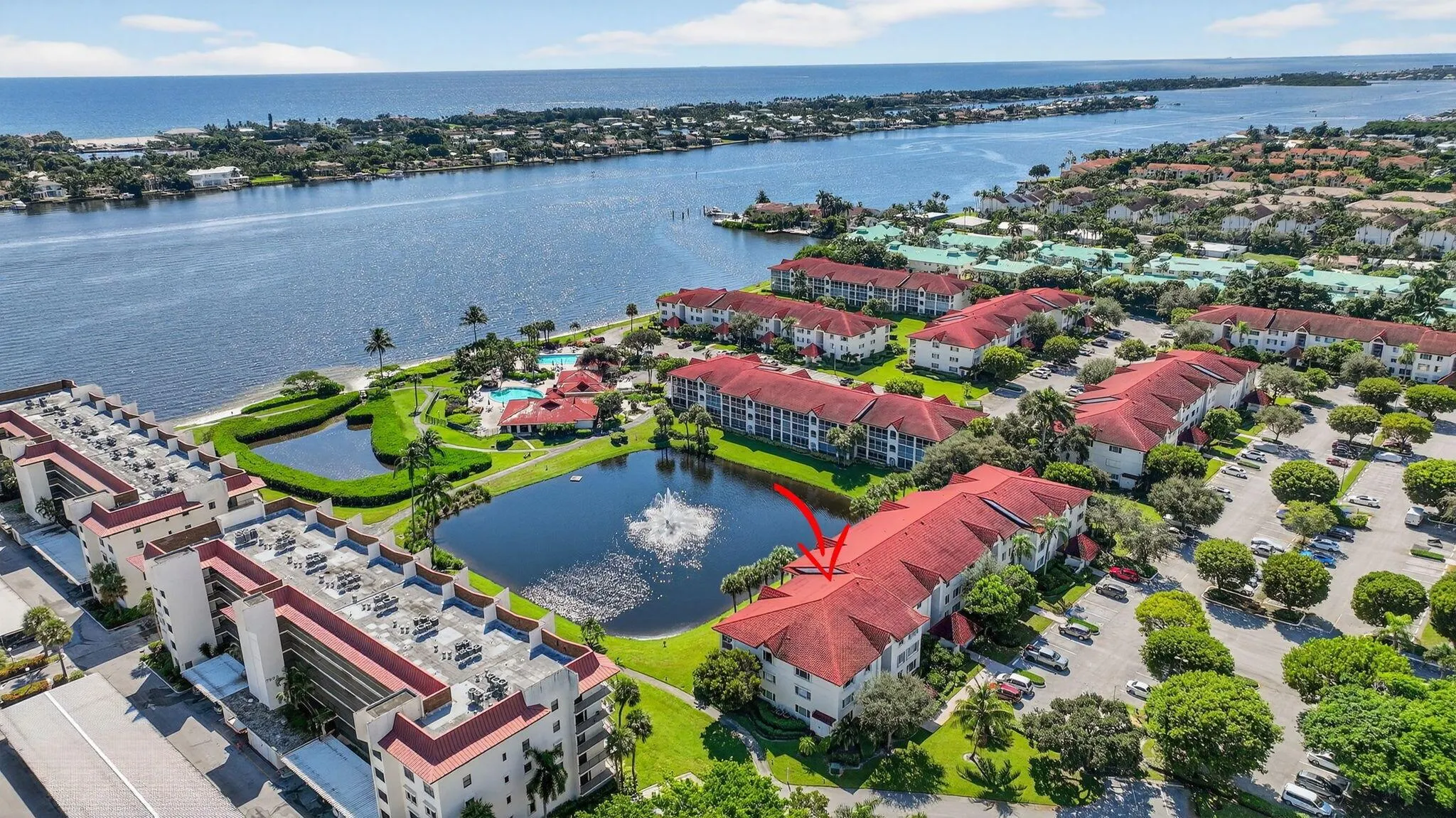 102 Half Moon Circle, #B3