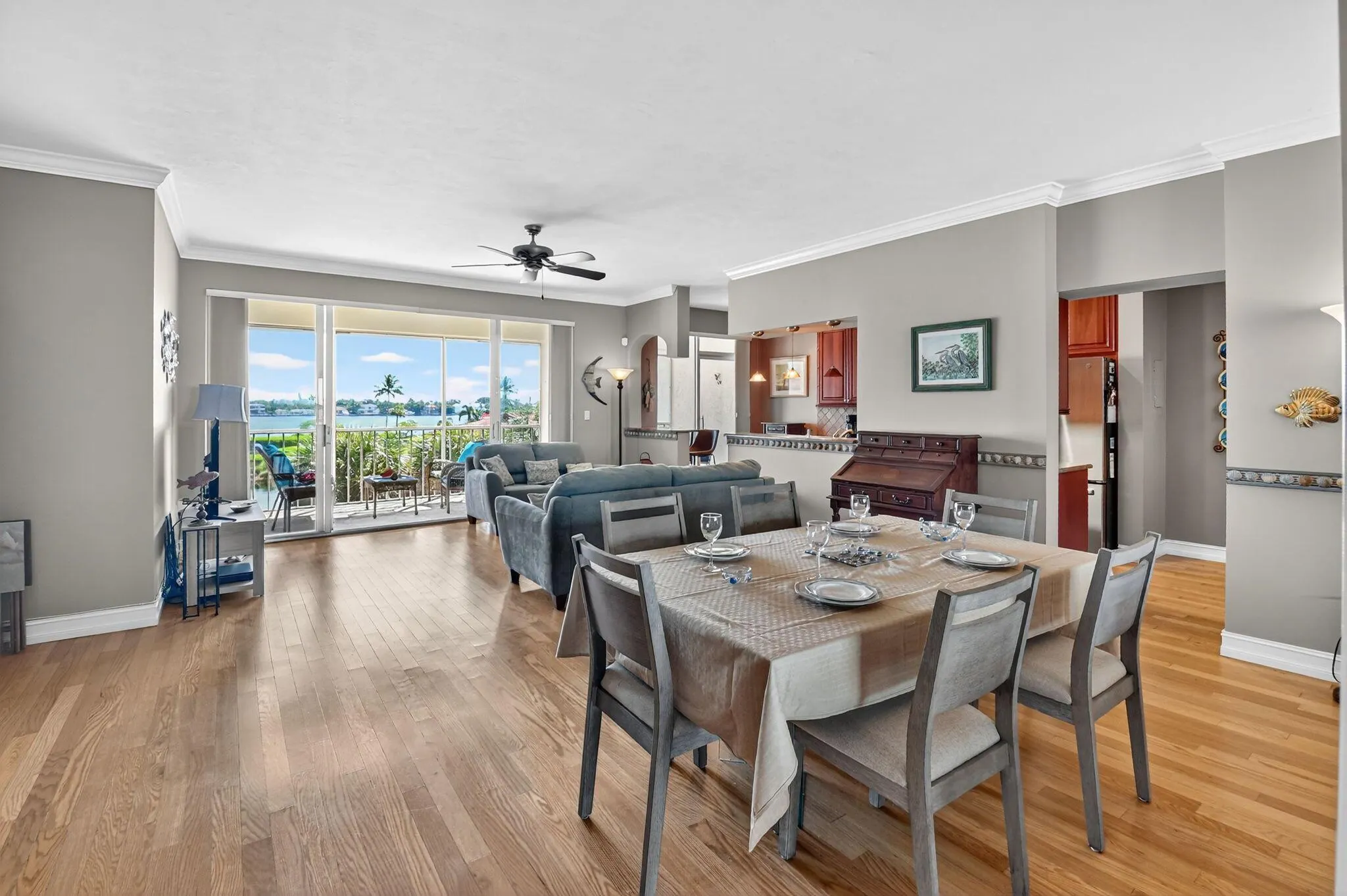 102 Half Moon Circle, #B3
