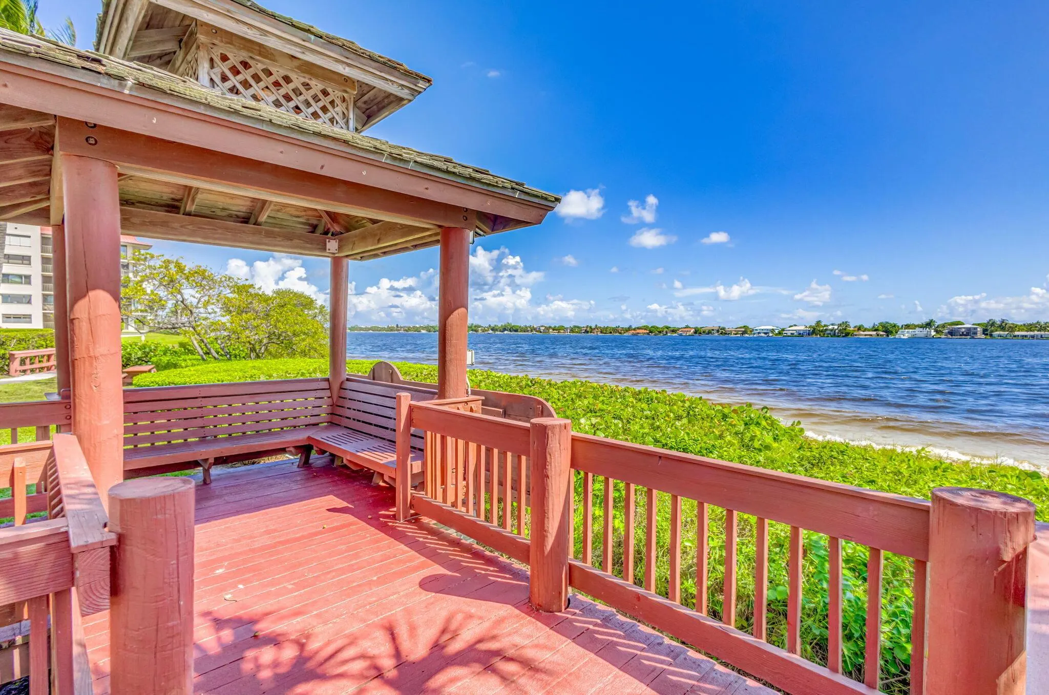 102 Half Moon Circle, #B3