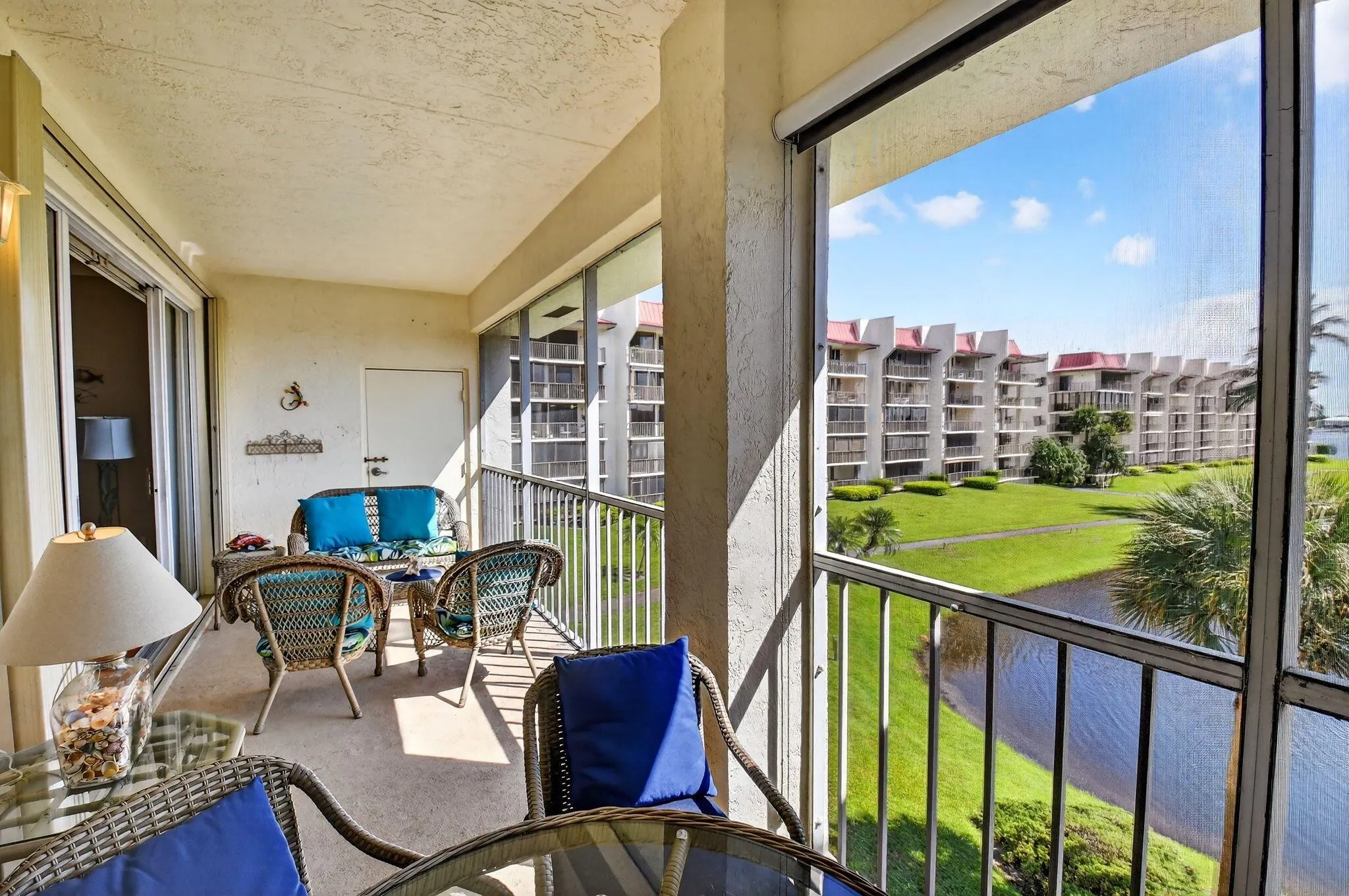 102 Half Moon Circle, #B3