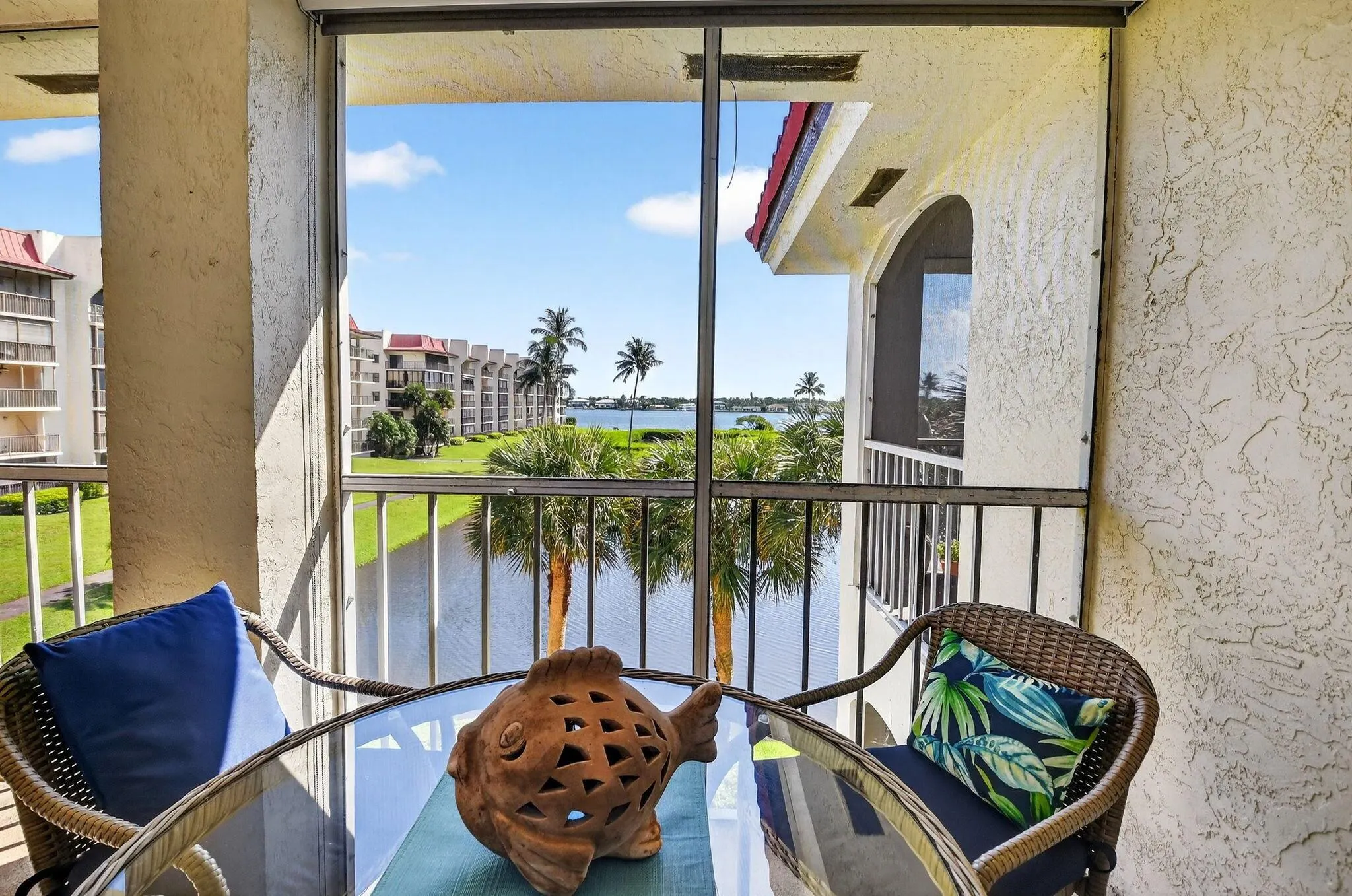102 Half Moon Circle, #B3