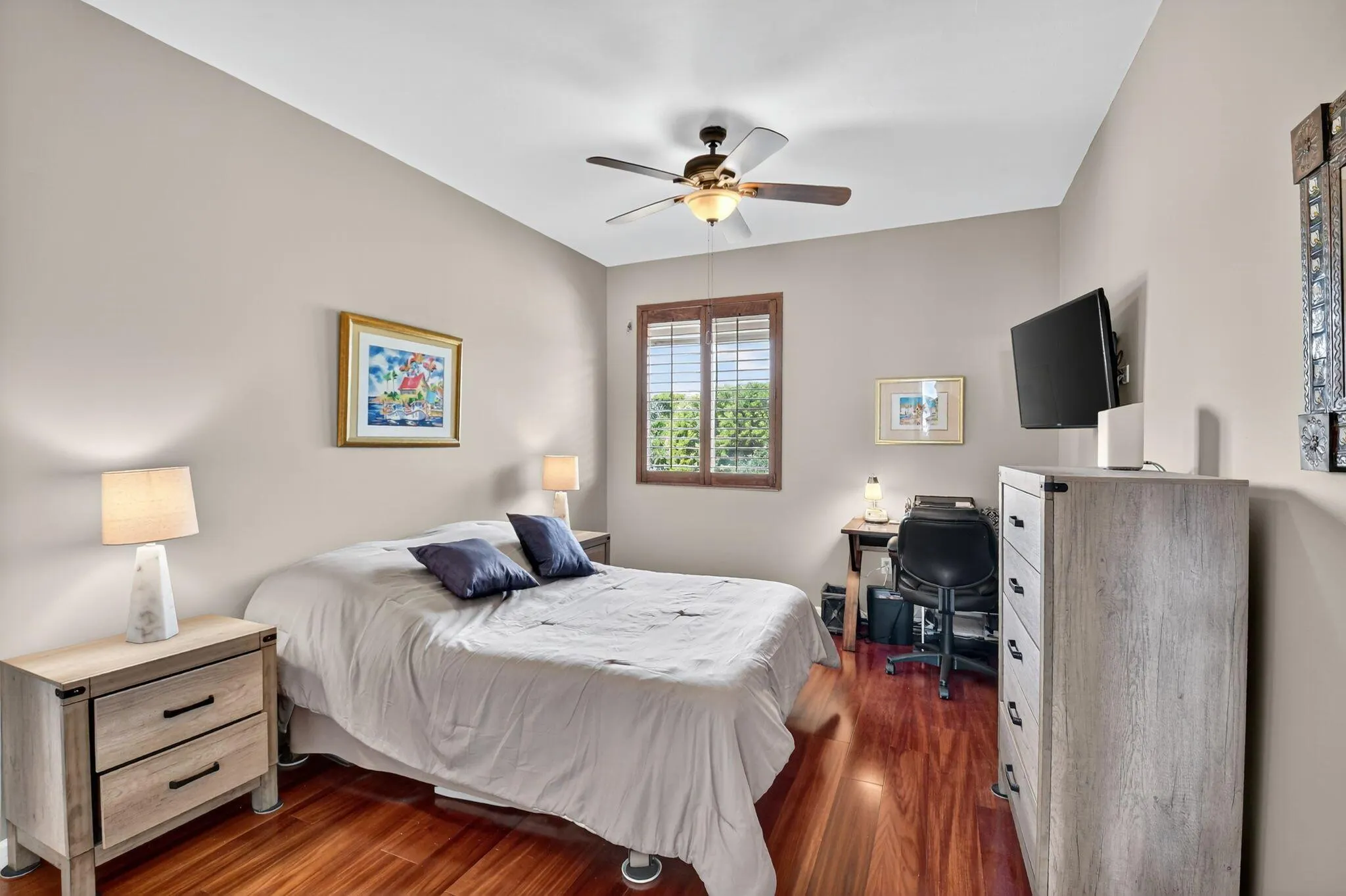 102 Half Moon Circle, #B3