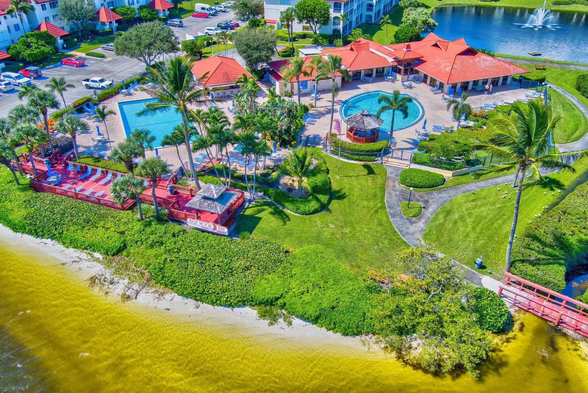 102 Half Moon Circle, #B3