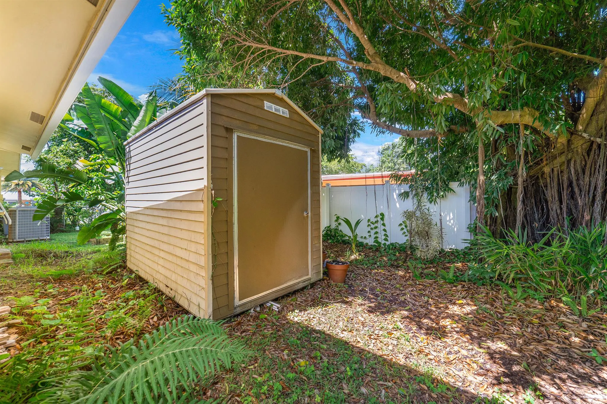 1040 Renmar Drive