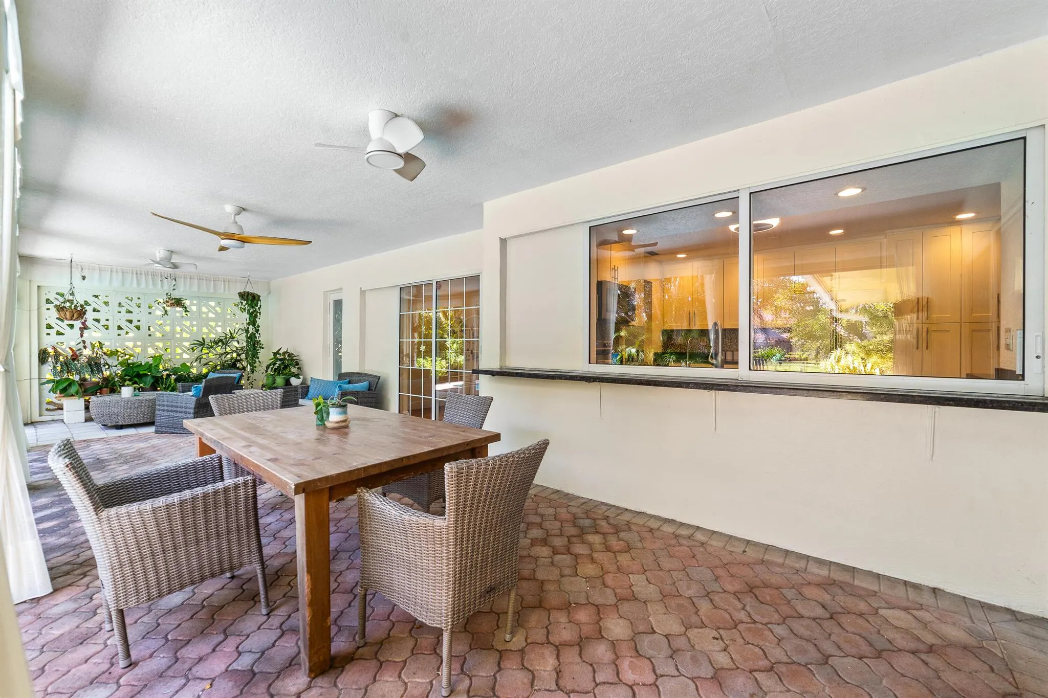 1040 Renmar Drive