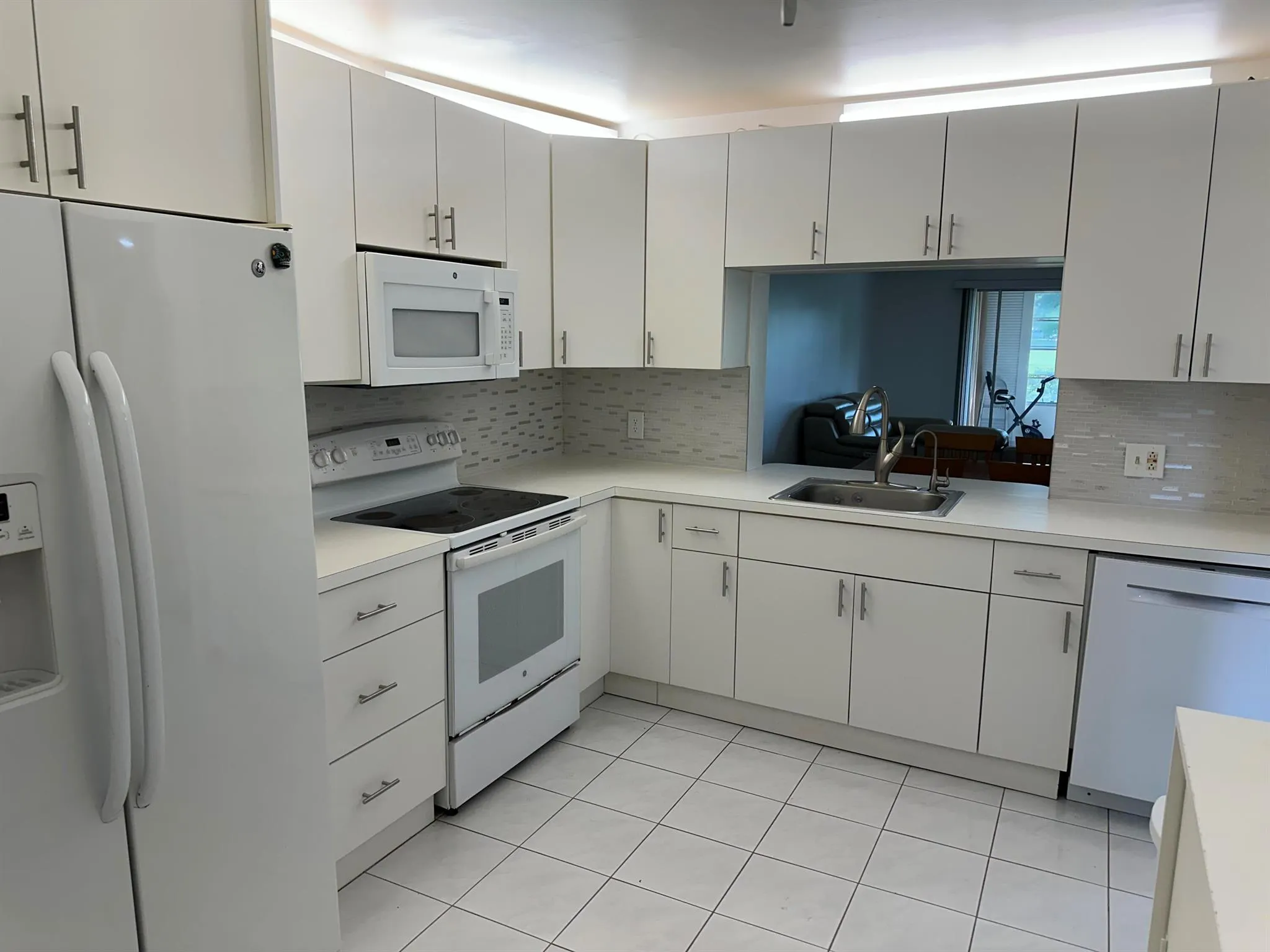 901 SW 128th Terrace, #113a