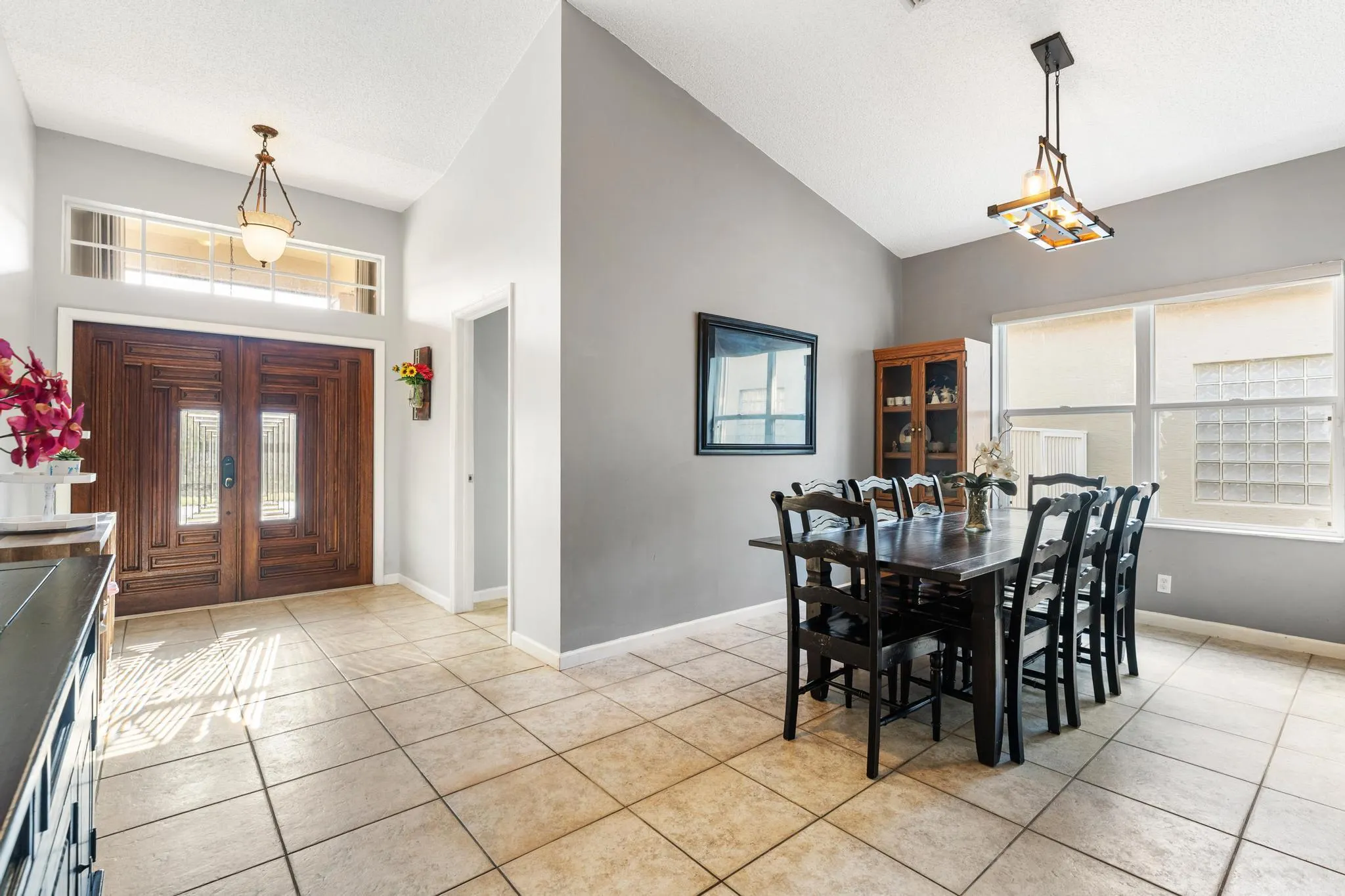 5715 Saddle Trail Lane