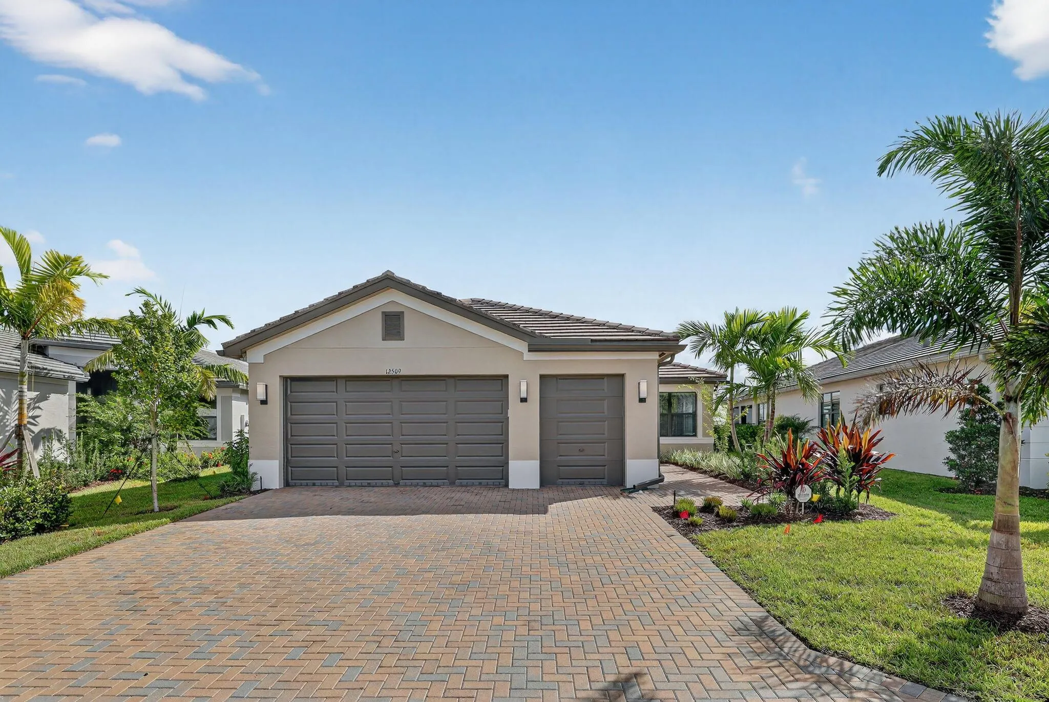 12509 SW Laguna Reef Drive