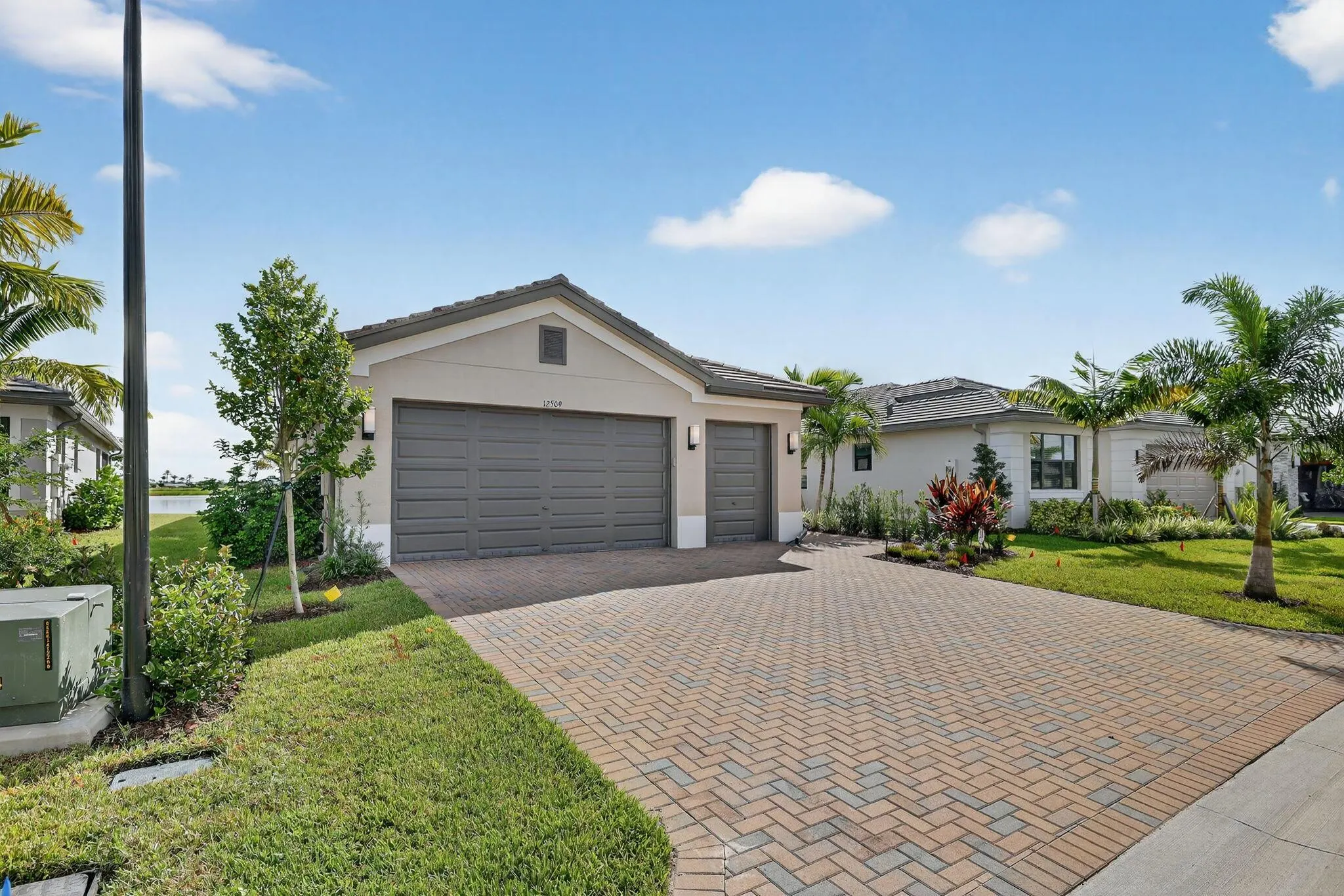 12509 SW Laguna Reef Drive