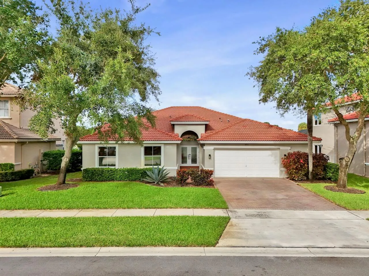 6311 Shadow Tree Lane