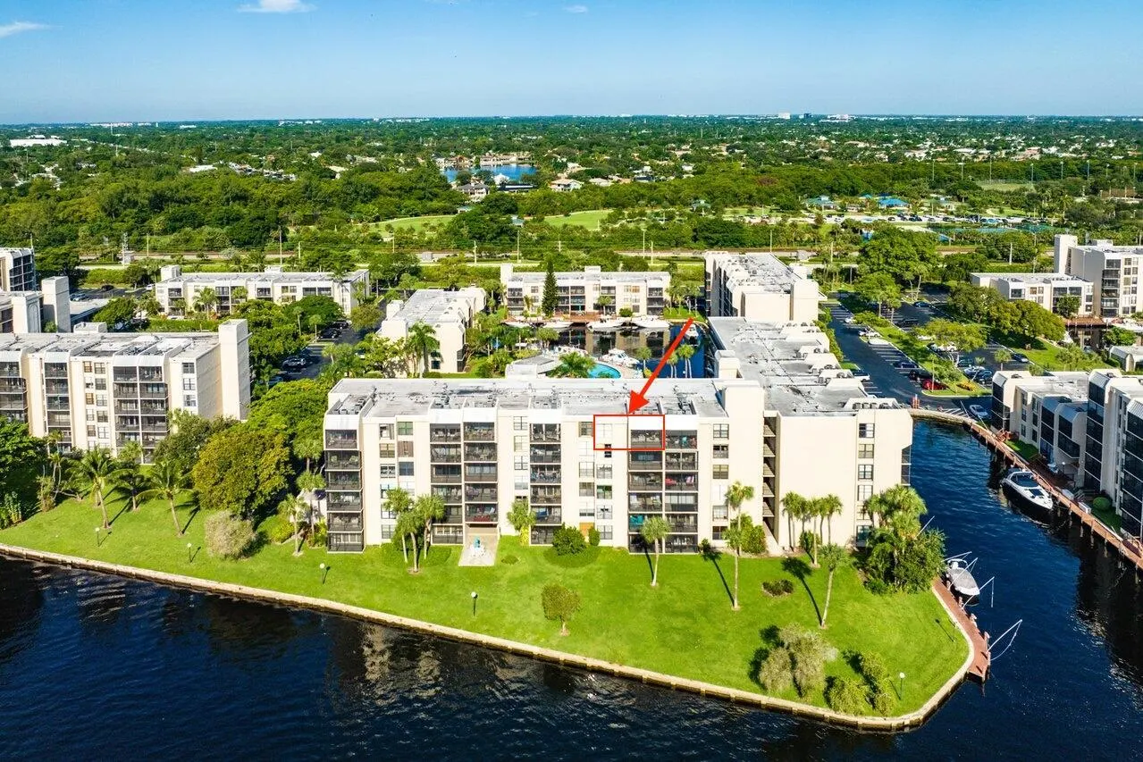 13 Royal Palm Way, #602