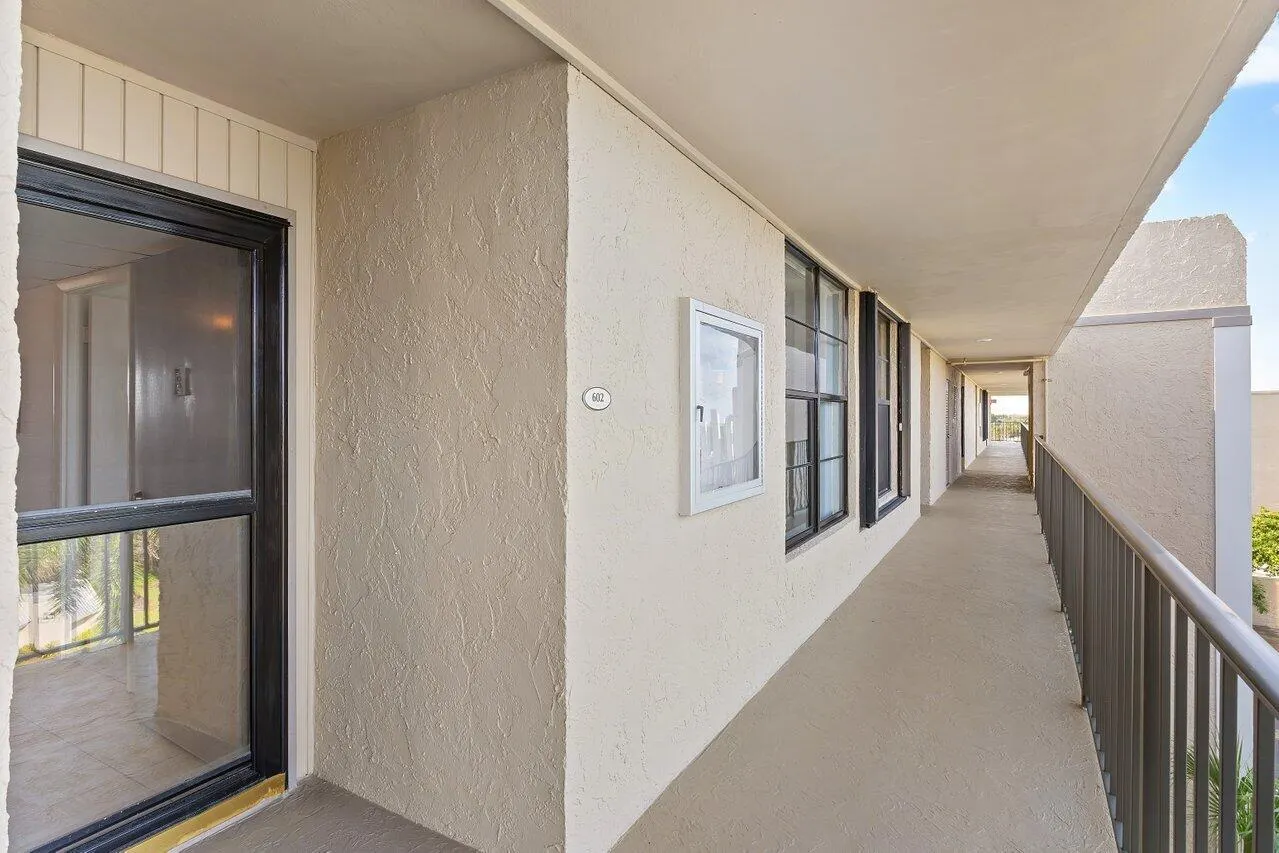 13 Royal Palm Way, #602