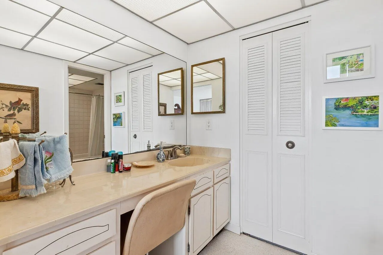 13 Royal Palm Way, #602