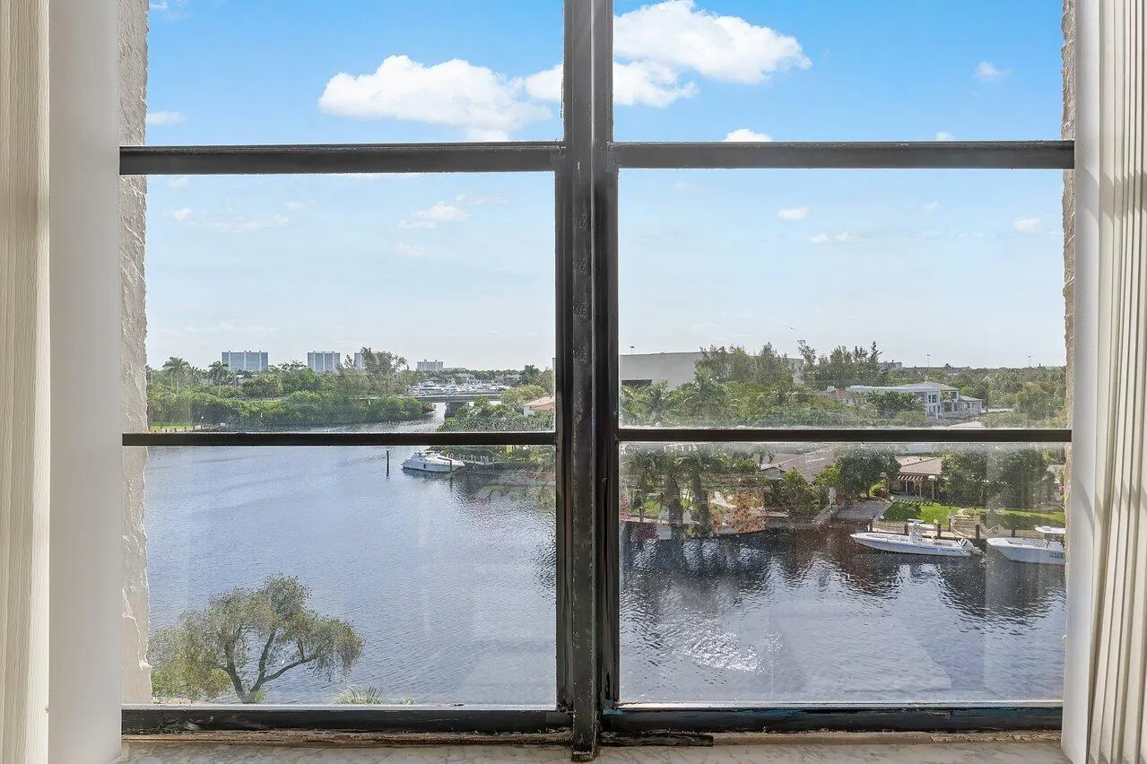 13 Royal Palm Way, #602