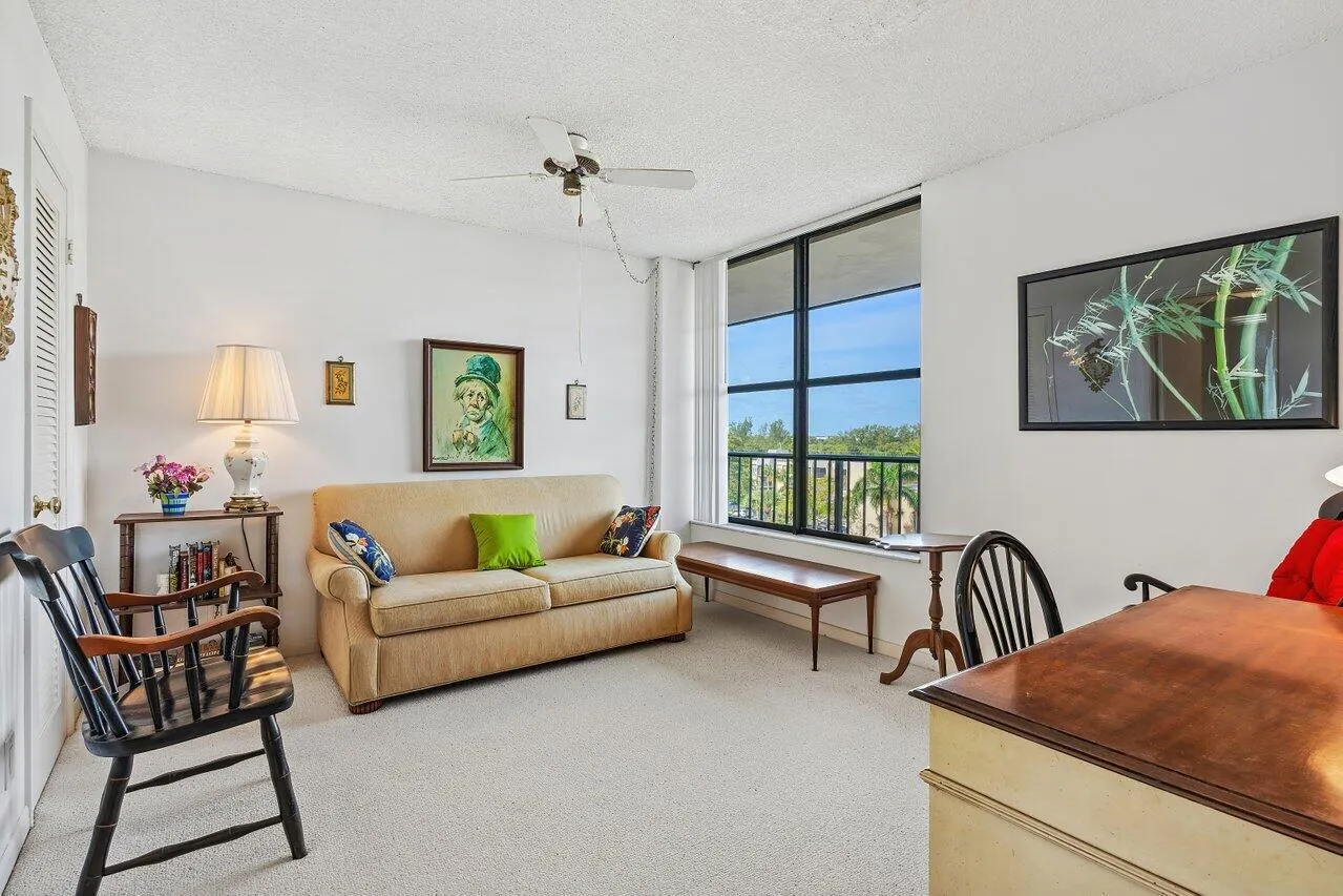 13 Royal Palm Way, #602
