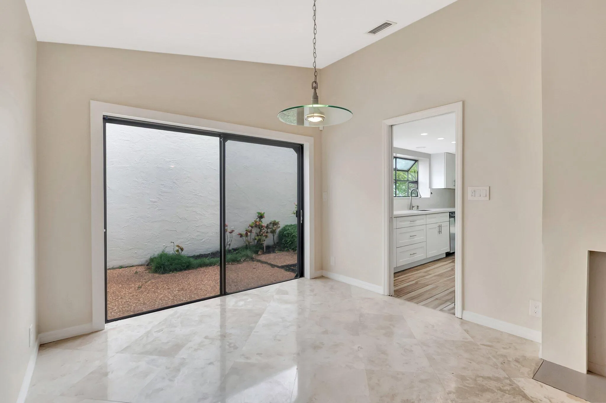 6740 Lago Vista Terrace