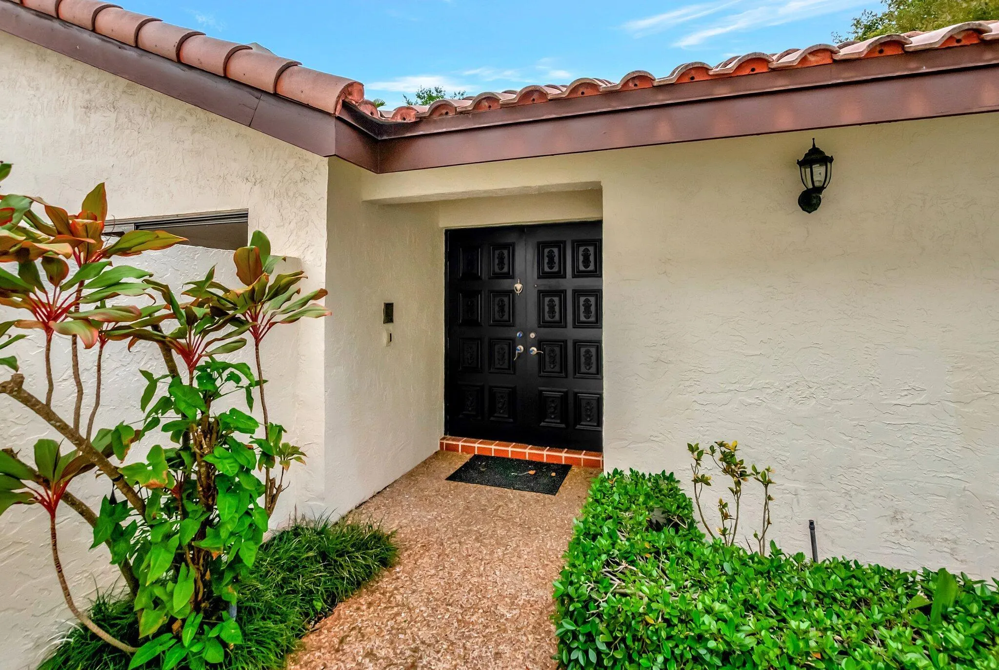 6740 Lago Vista Terrace