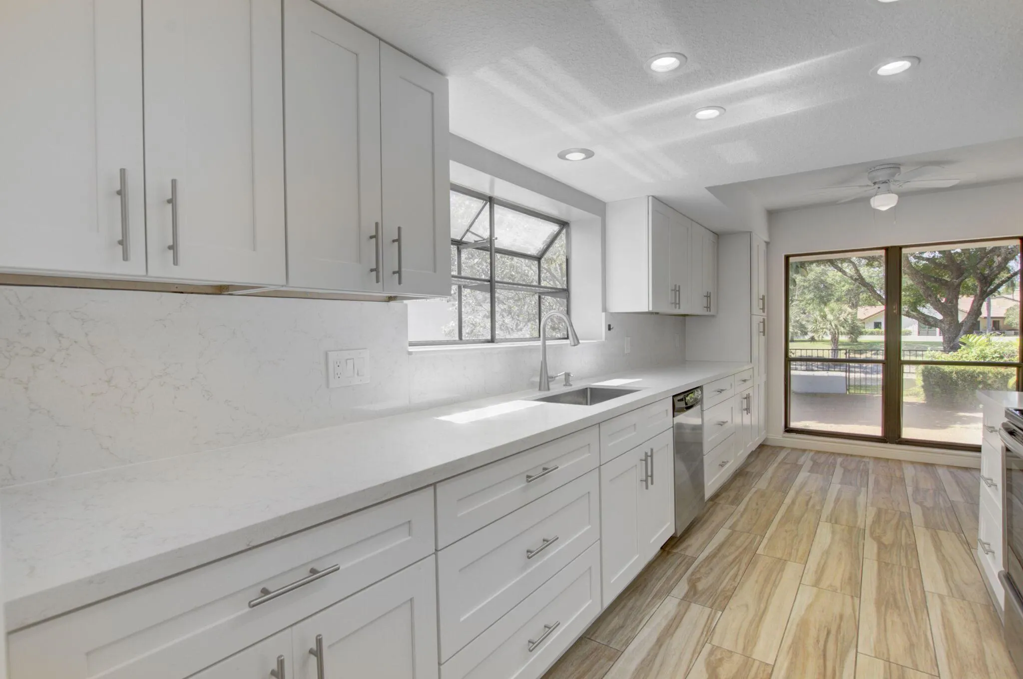 6740 Lago Vista Terrace