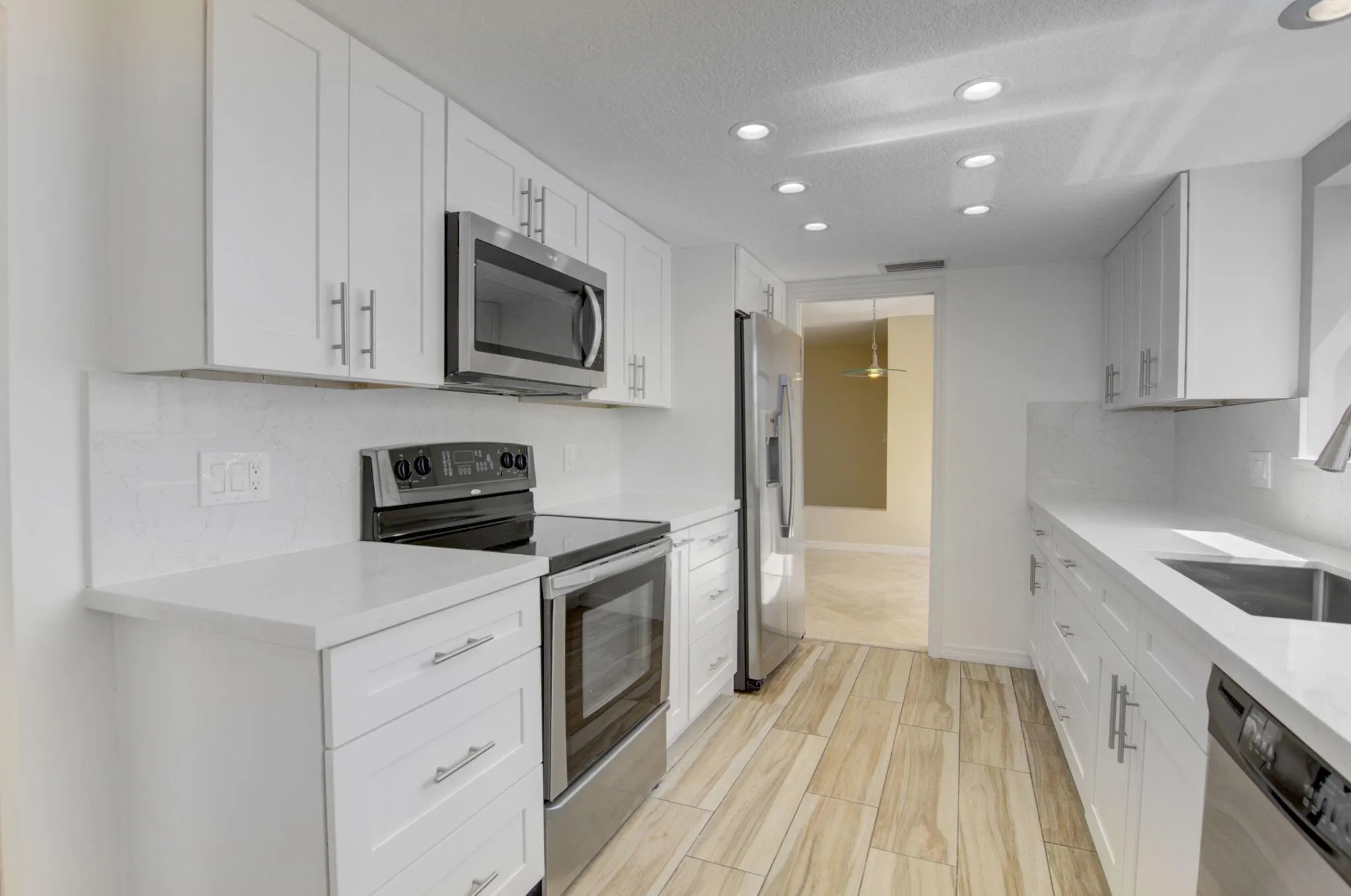 6740 Lago Vista Terrace
