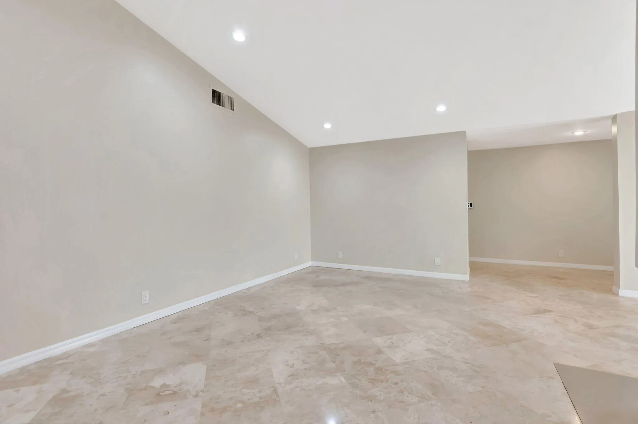 6740 Lago Vista Terrace