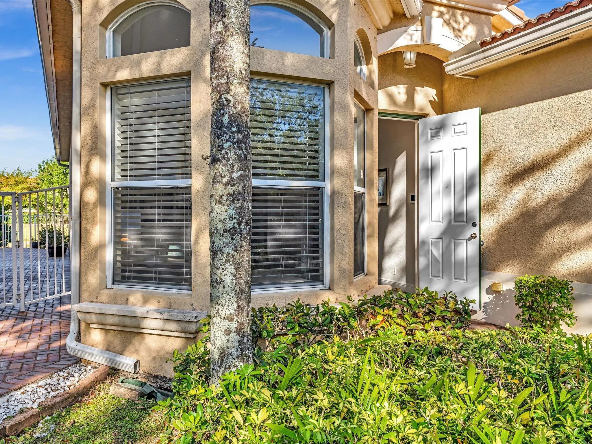 607 Gazetta Way