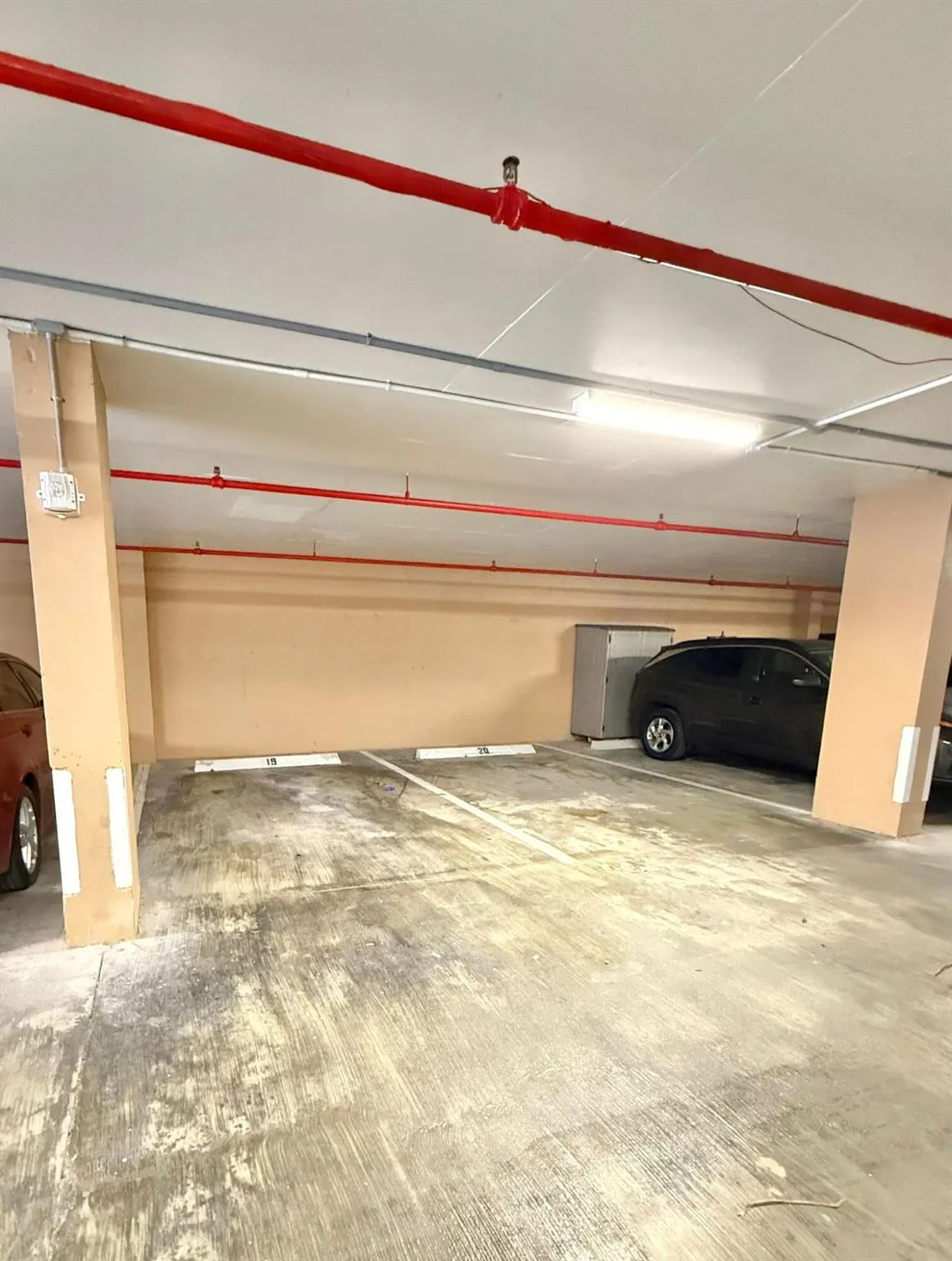 1150 Hillsboro Mile, #707