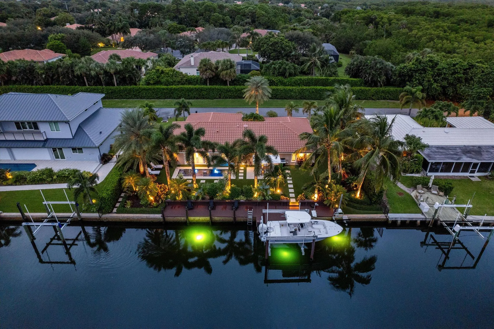 8884 SE Pelican Island Way