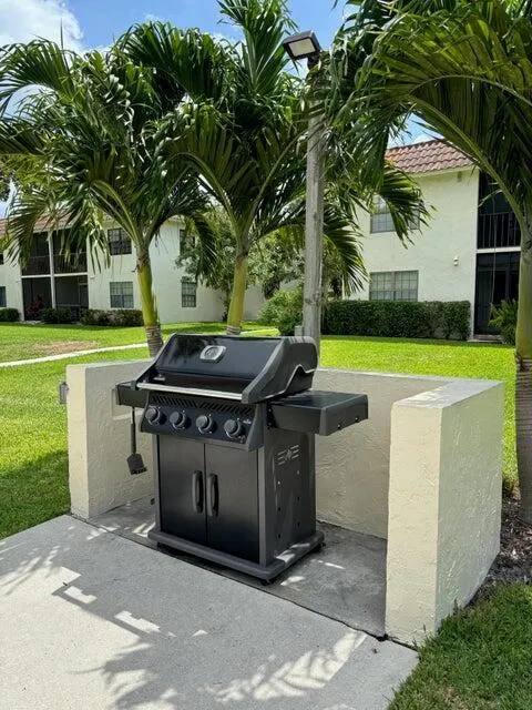 3000 Florida Boulevard, #203-D