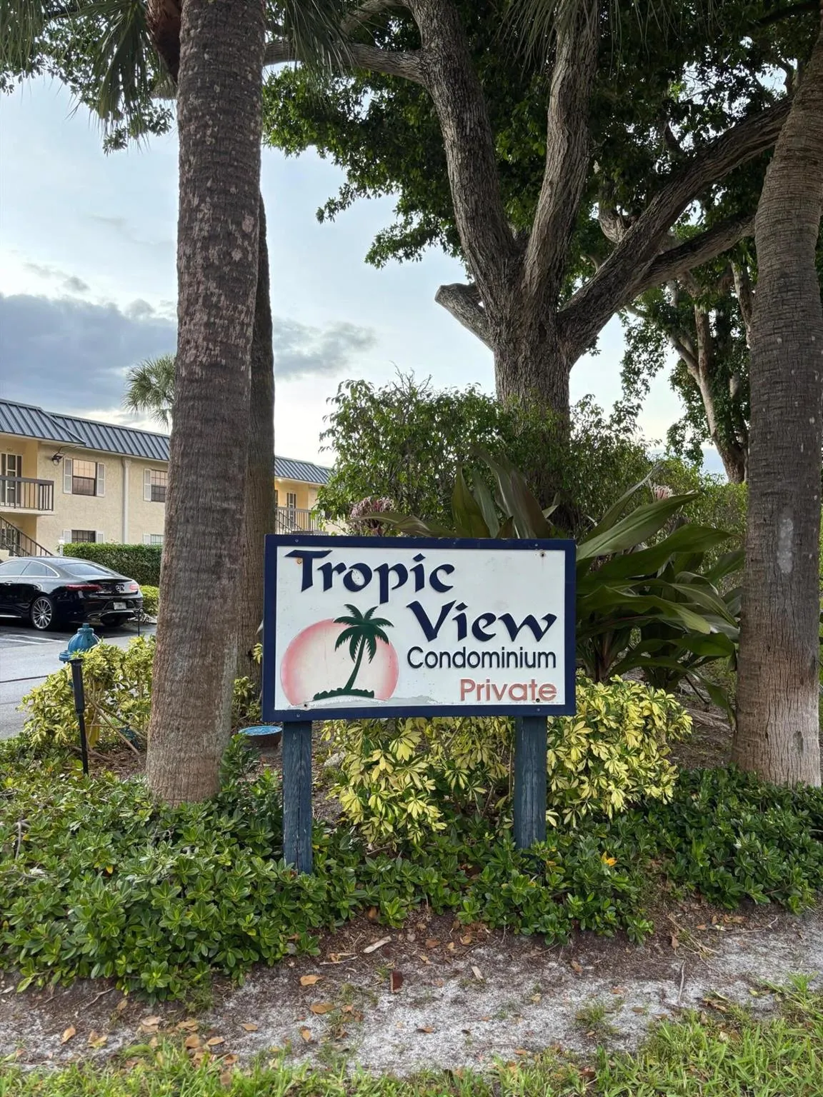 3000 Florida Boulevard, #203-D