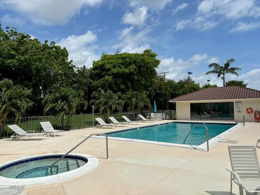 3000 Florida Boulevard, #203-D