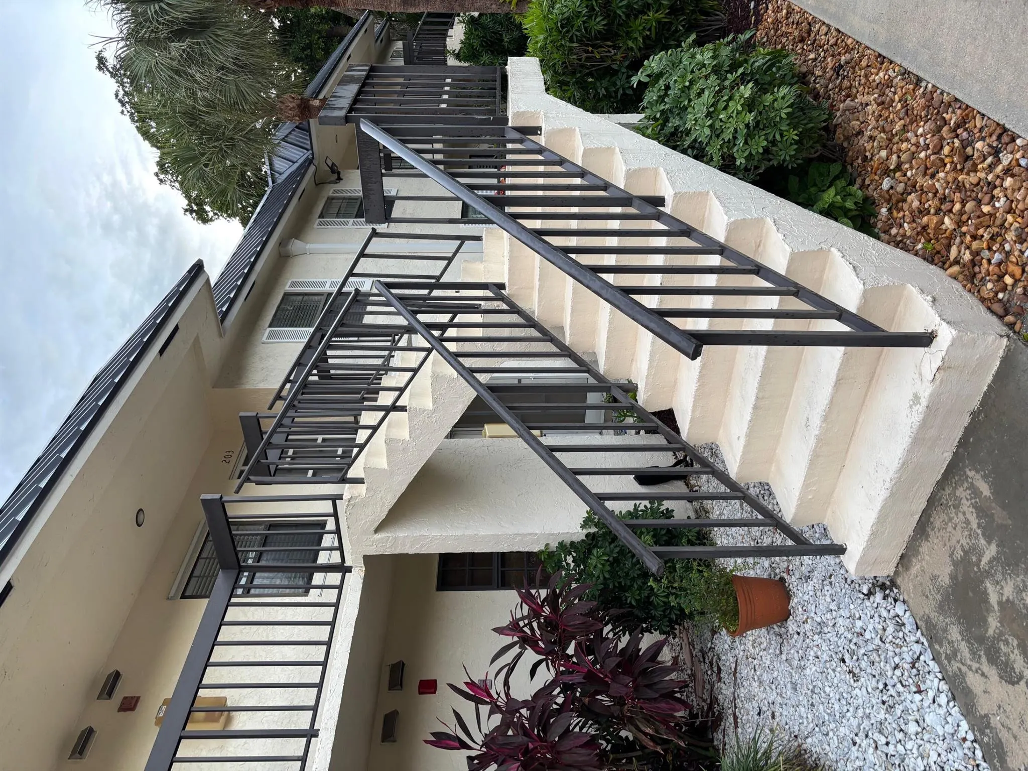 3000 Florida Boulevard, #203-D