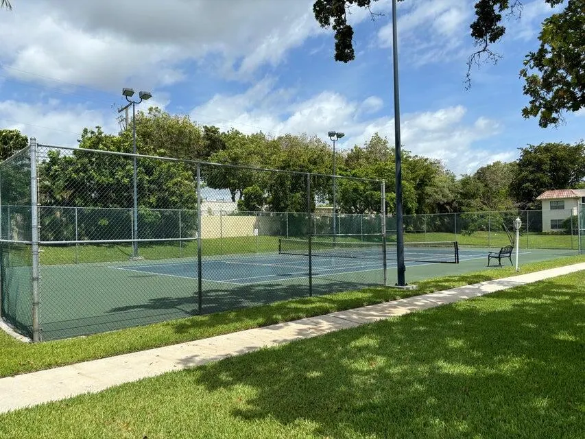 3000 Florida Boulevard, #203-D
