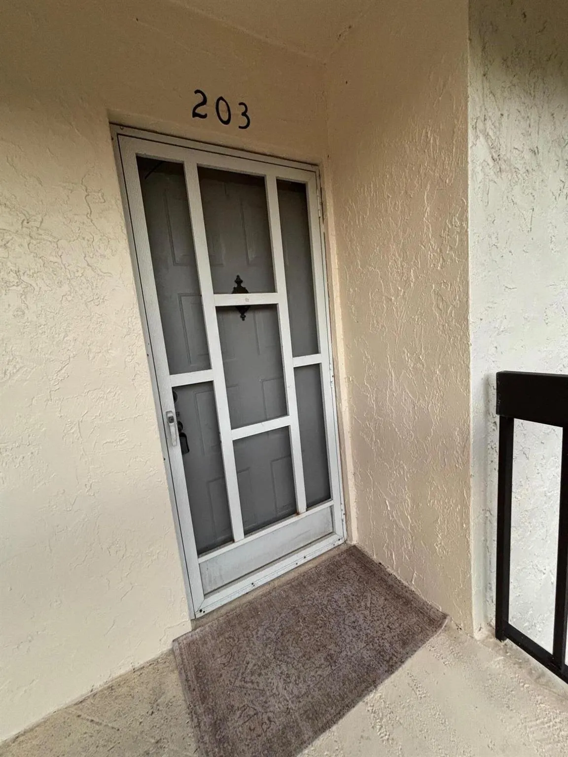3000 Florida Boulevard, #203-D