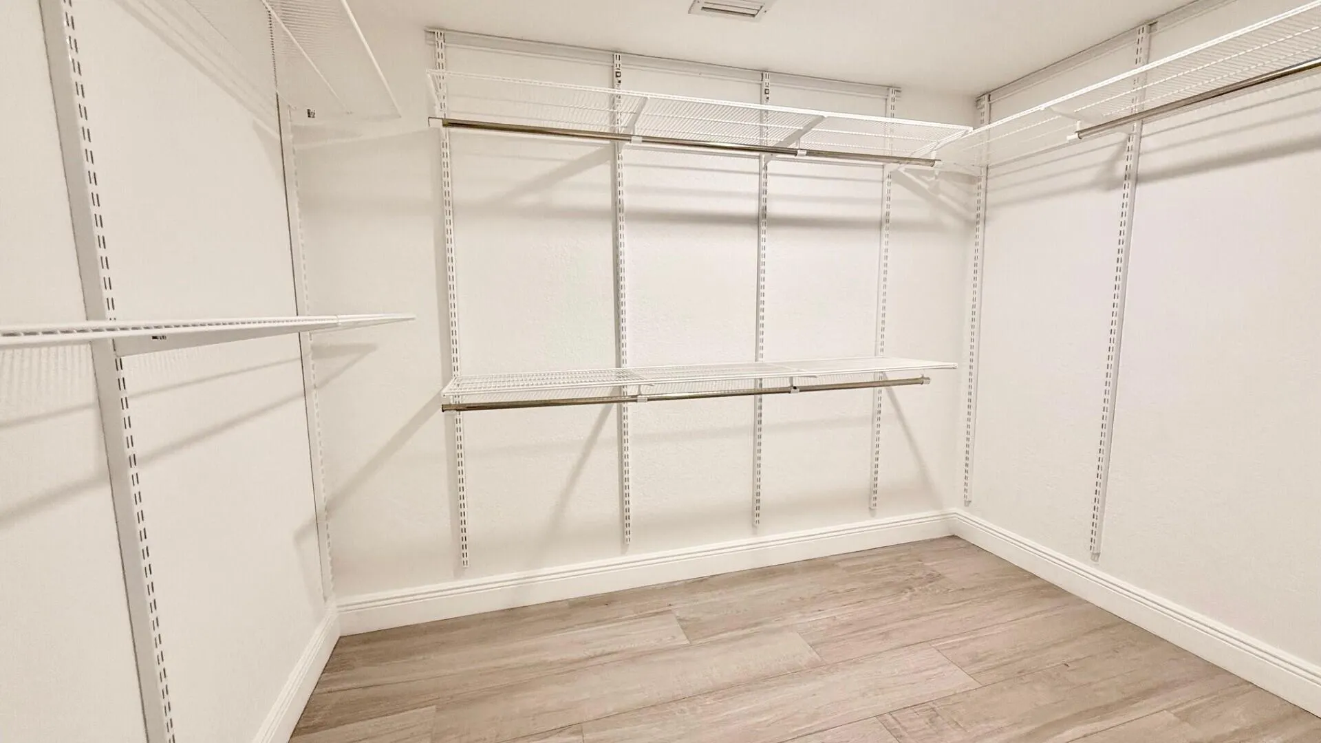 4692 E Lucerne Lakes Boulevard, #103