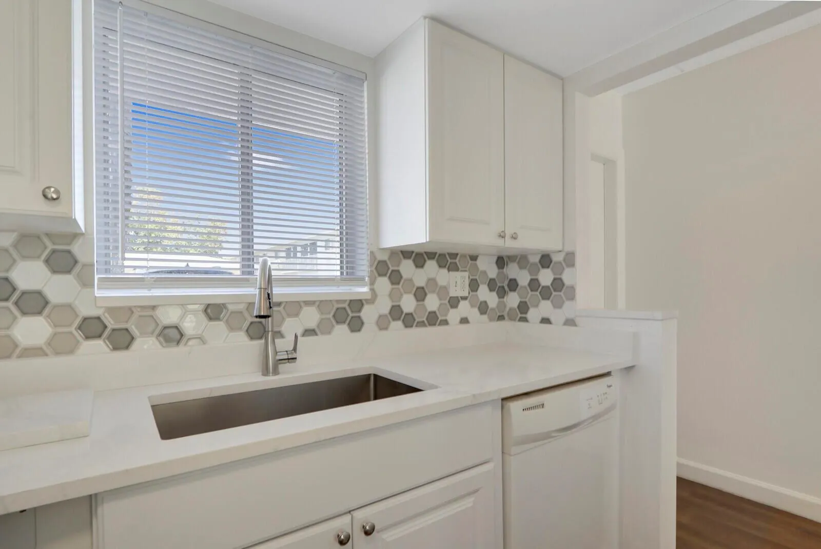 1501 Crescent Circle, #B10