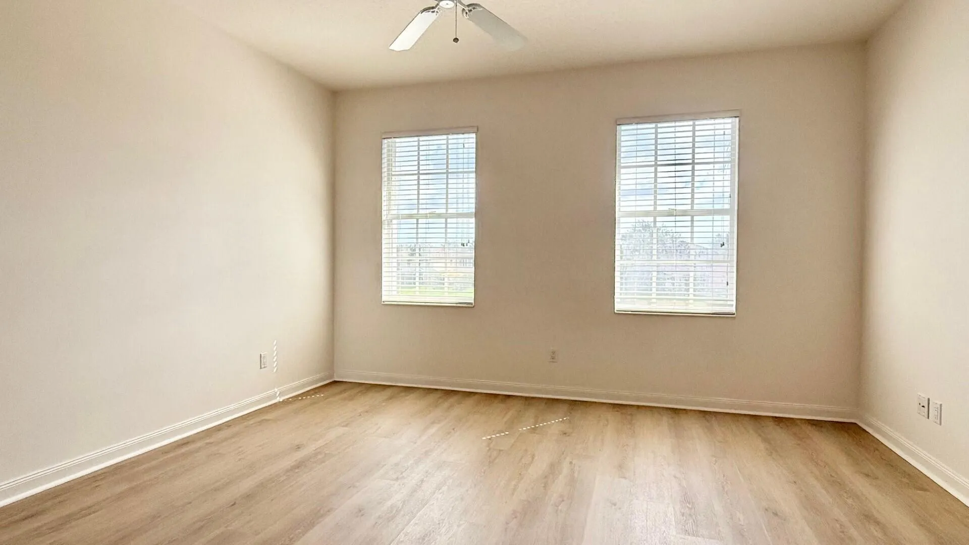 2006 W Tigris Drive