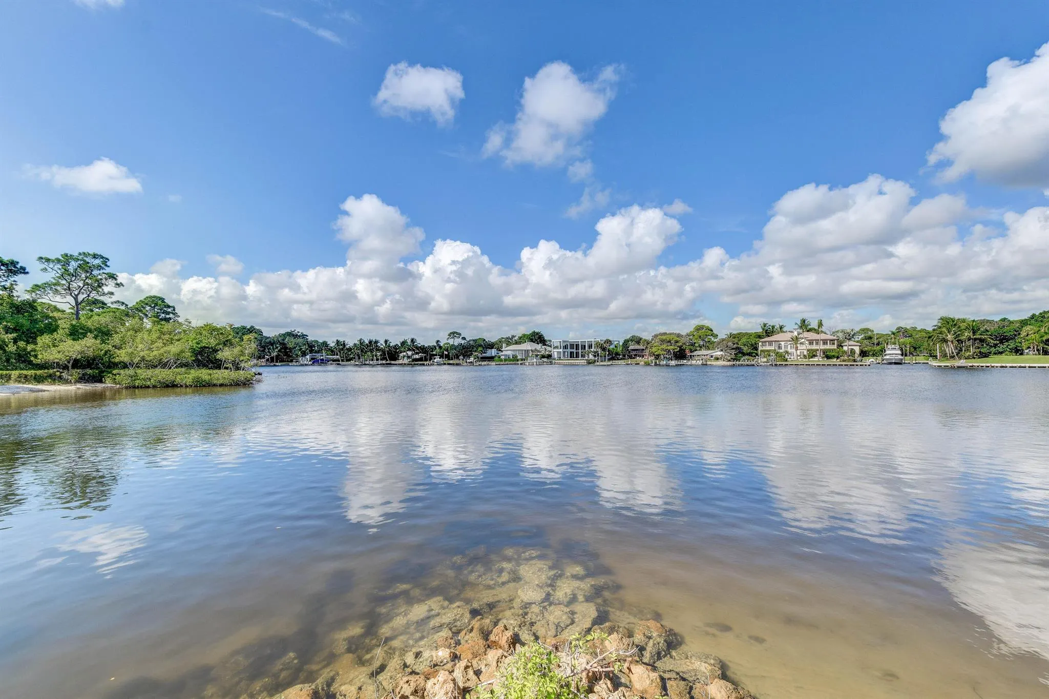 1901 Marina Isle Way, #305