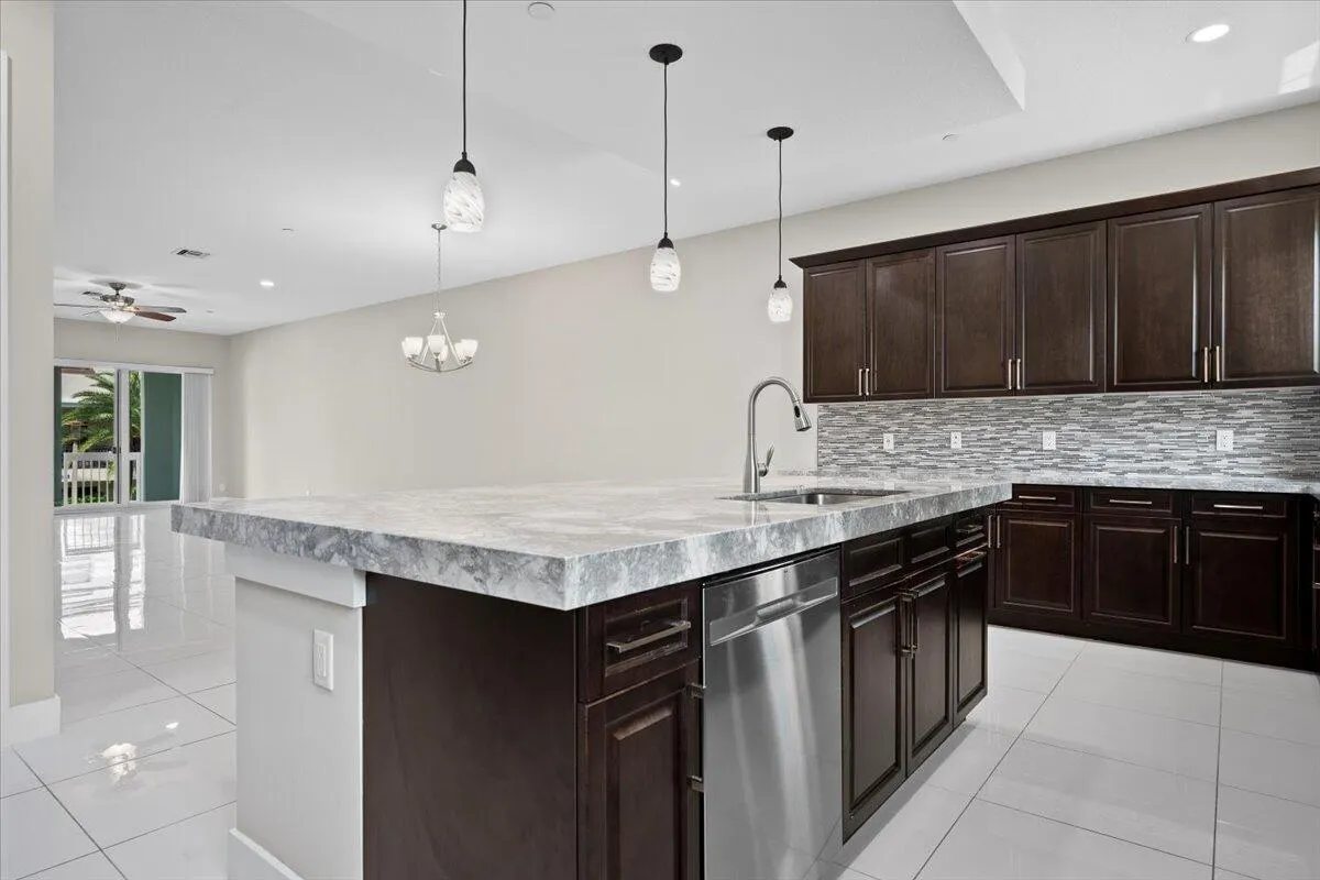 7114 Edison Place