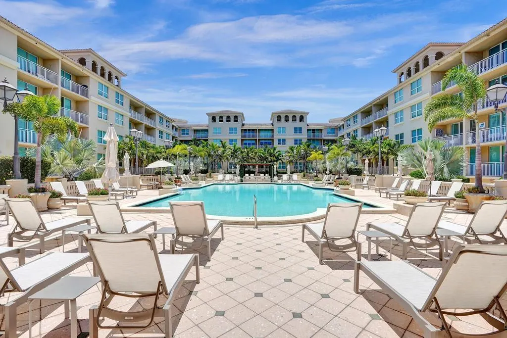 99 SE Mizner Boulevard, #Ph29