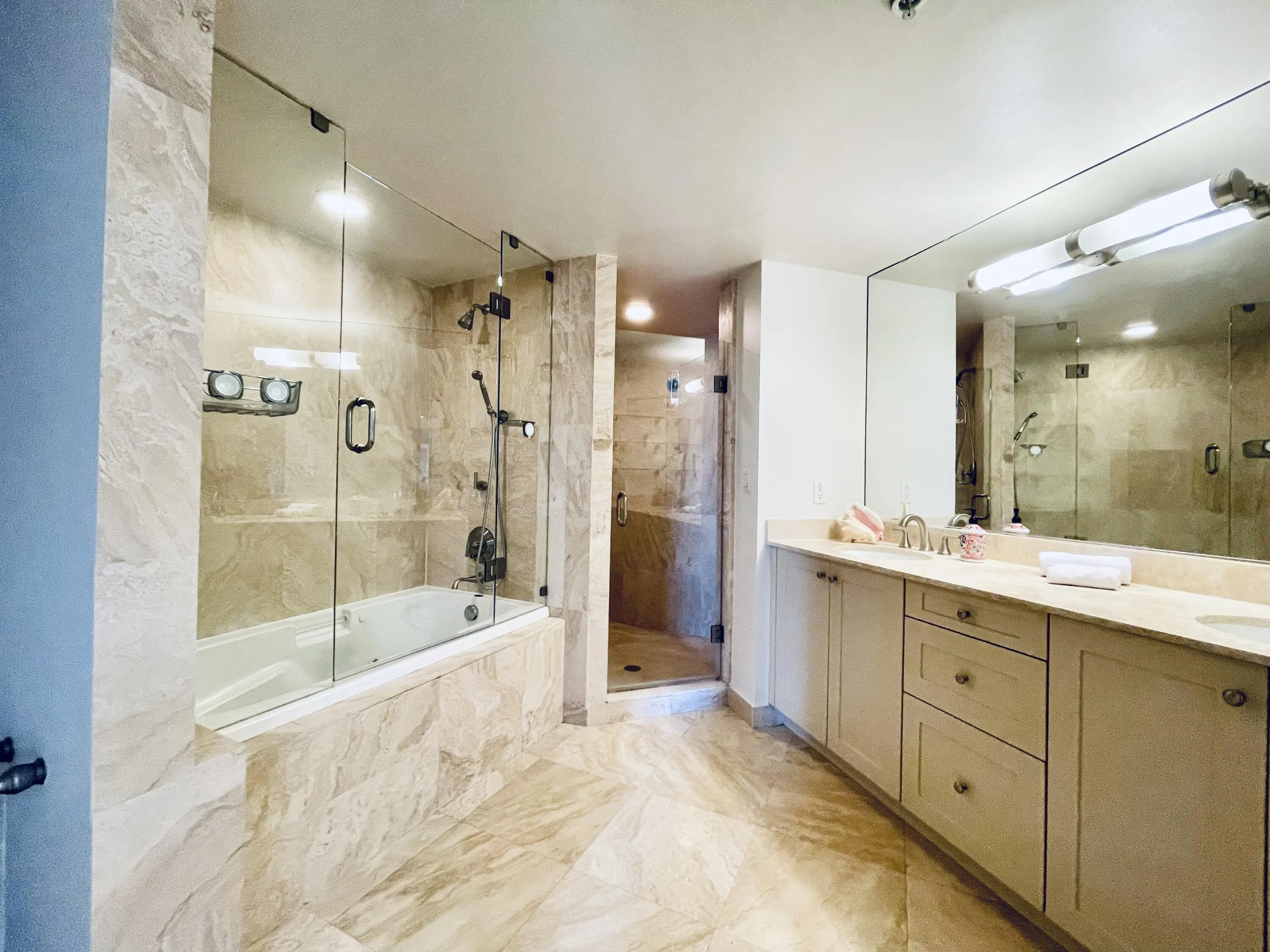 99 SE Mizner Boulevard, #Ph29