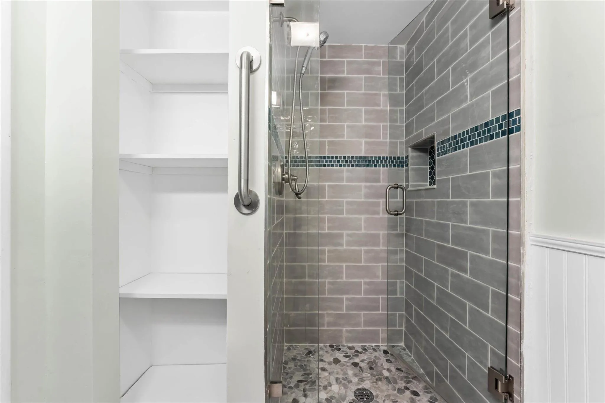 50 SE 12th Street, #1600