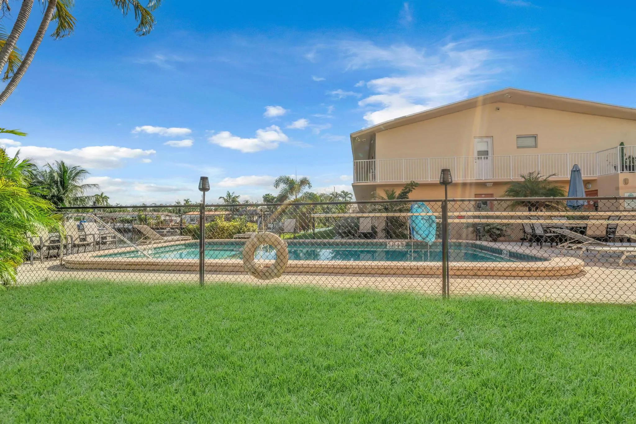 301 E Mcnab Road, #103